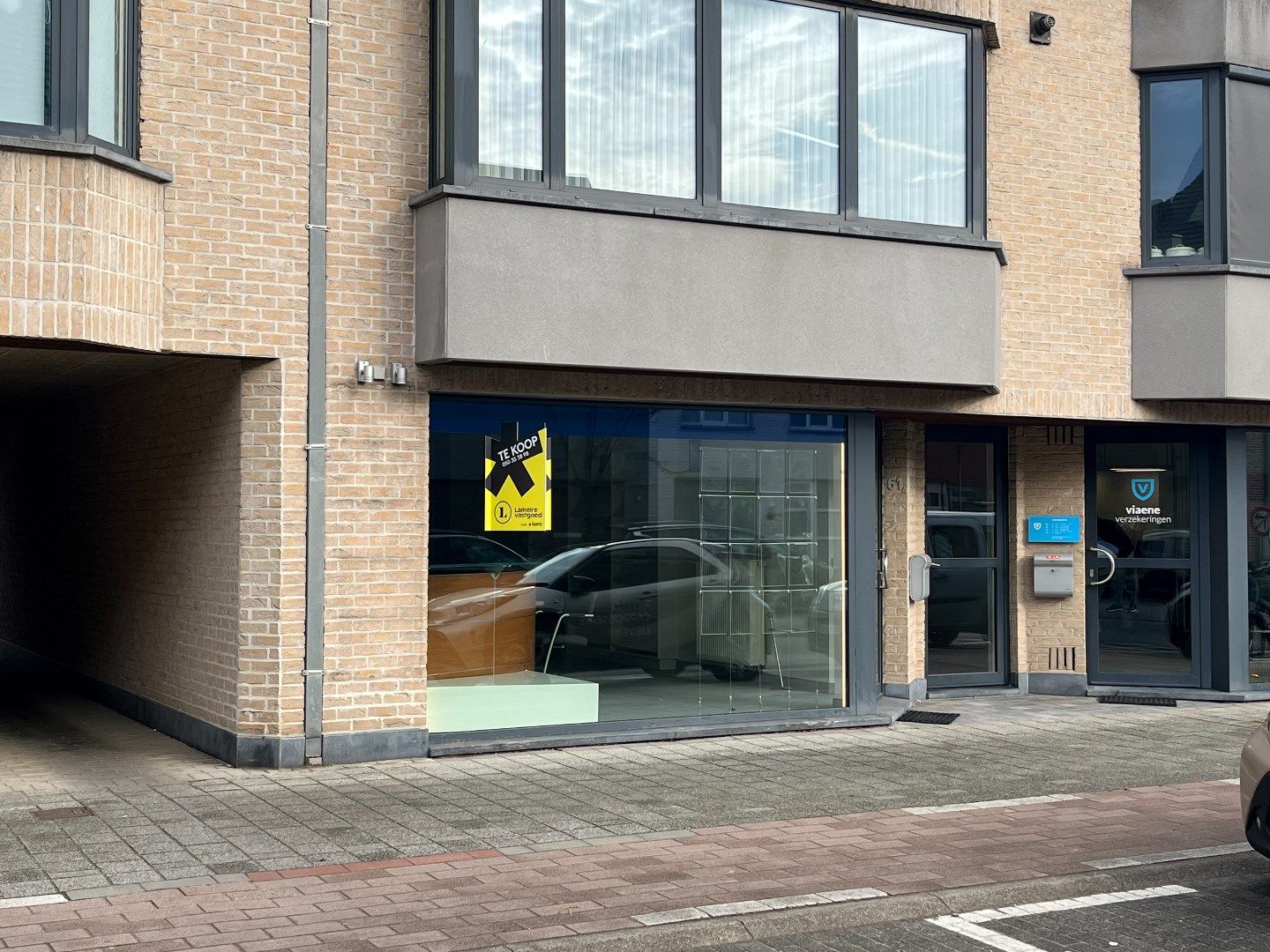 Instapklare handelsruimte in het centrum van Sijsele foto 12