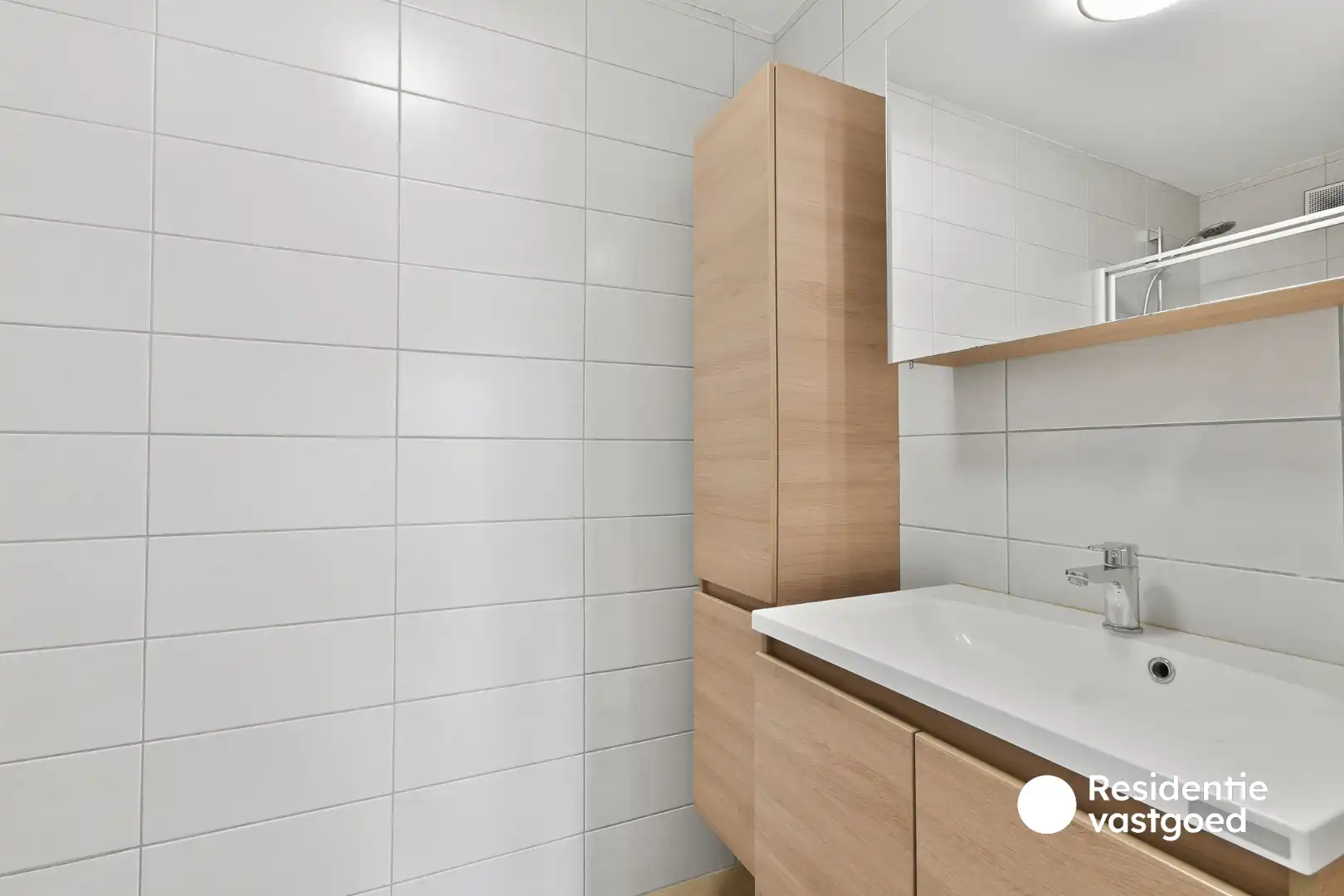 Recente woning met 3 slaapkamers en zonnige tuin nabij centrum Oudenburg foto 8