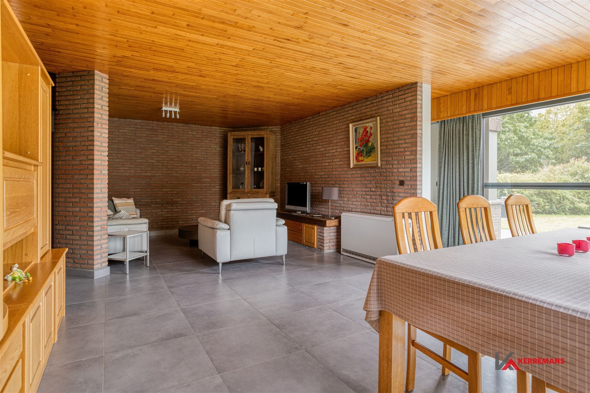 Woning met 3 slaapkamers, garage en tuin.  foto 7