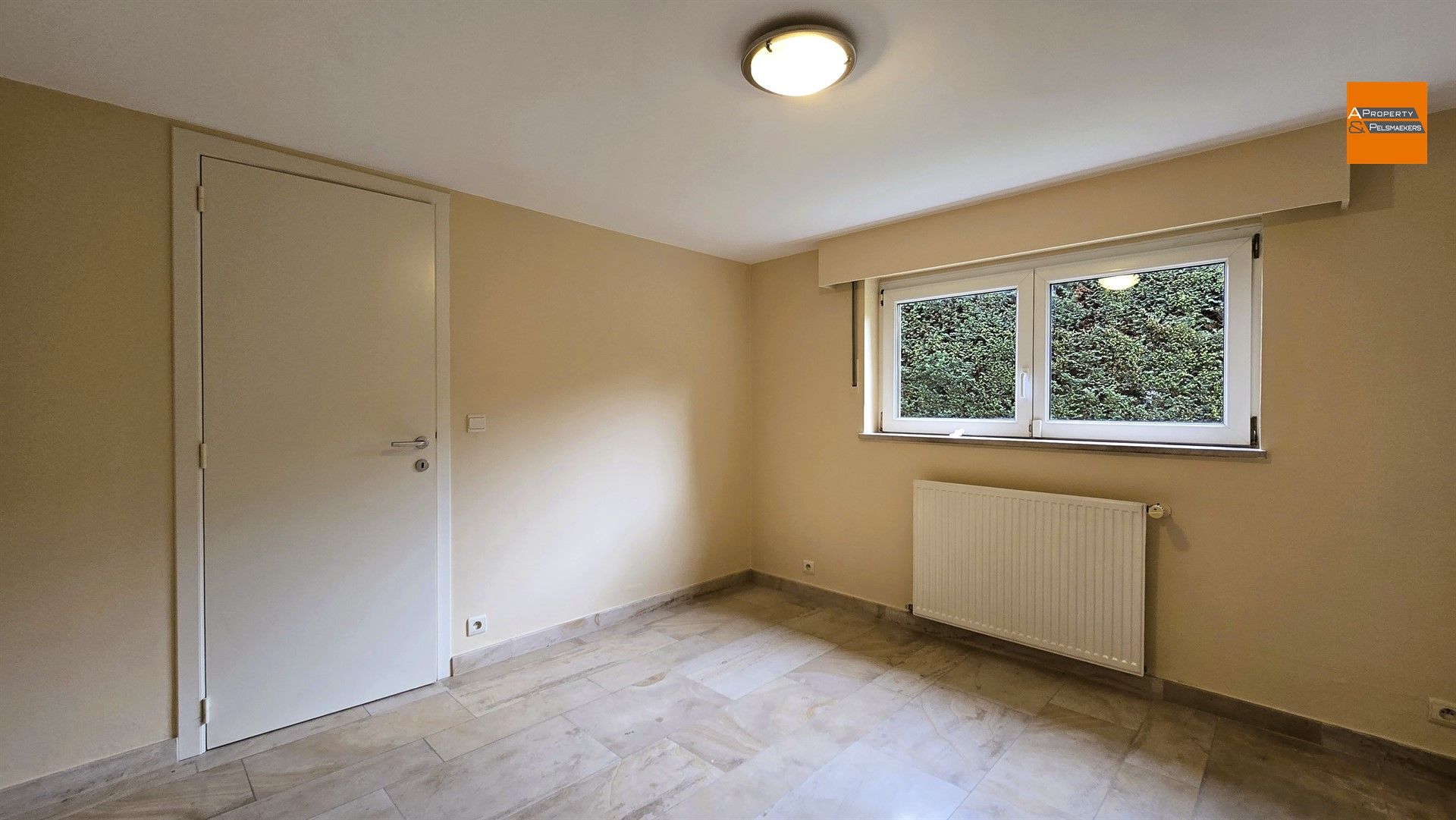 Ruime en instapklare bel-étagewoning met 7 slaapkamers en tuin op toplocatie in Kraainem foto 7