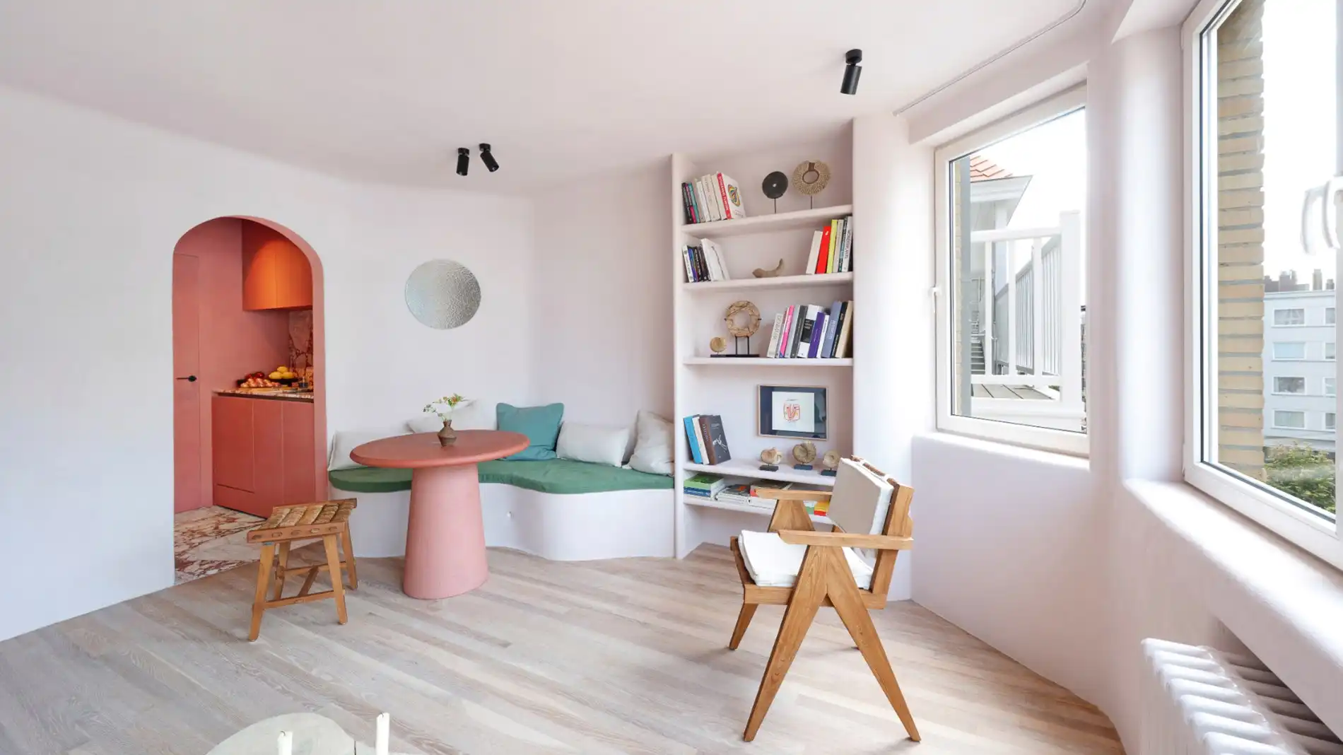 Luxueus gerenoveerd appartement met ZEEzicht, gelegen op het Driehoeksplein. foto 8