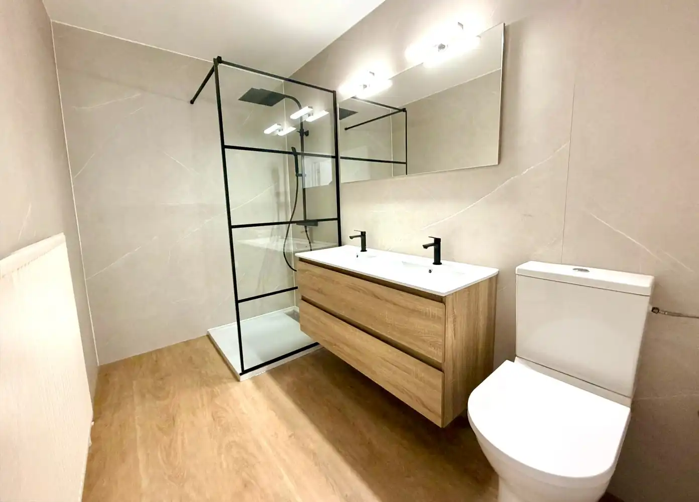 Gelijkvloers appartement met 2 slaapkamers en parking te huur in het centrum van Lanaken foto 10