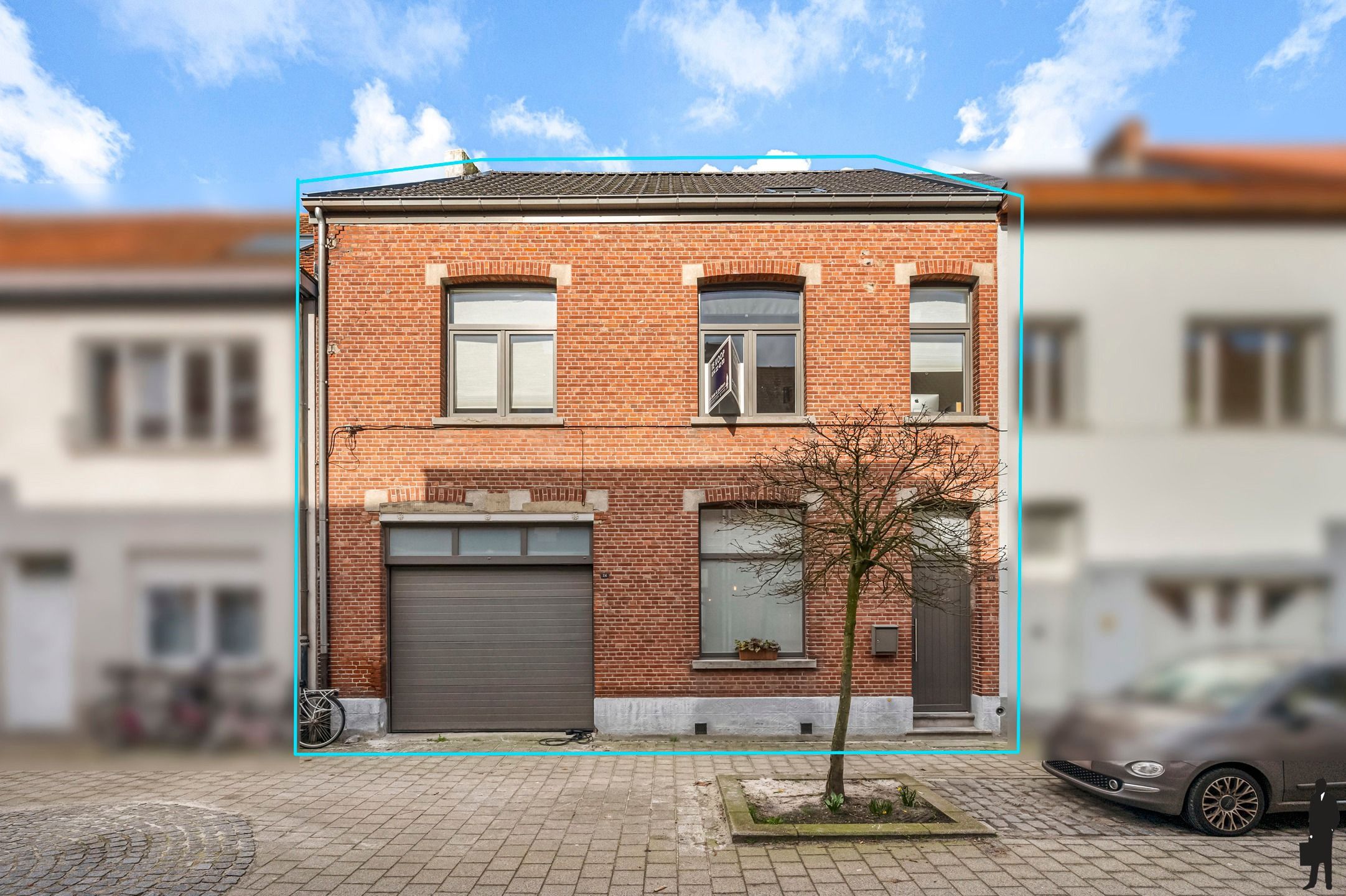 Ruime gezinswoning met 4 slaapkamers in hartje Turnhout  foto {{pictureIndex}}