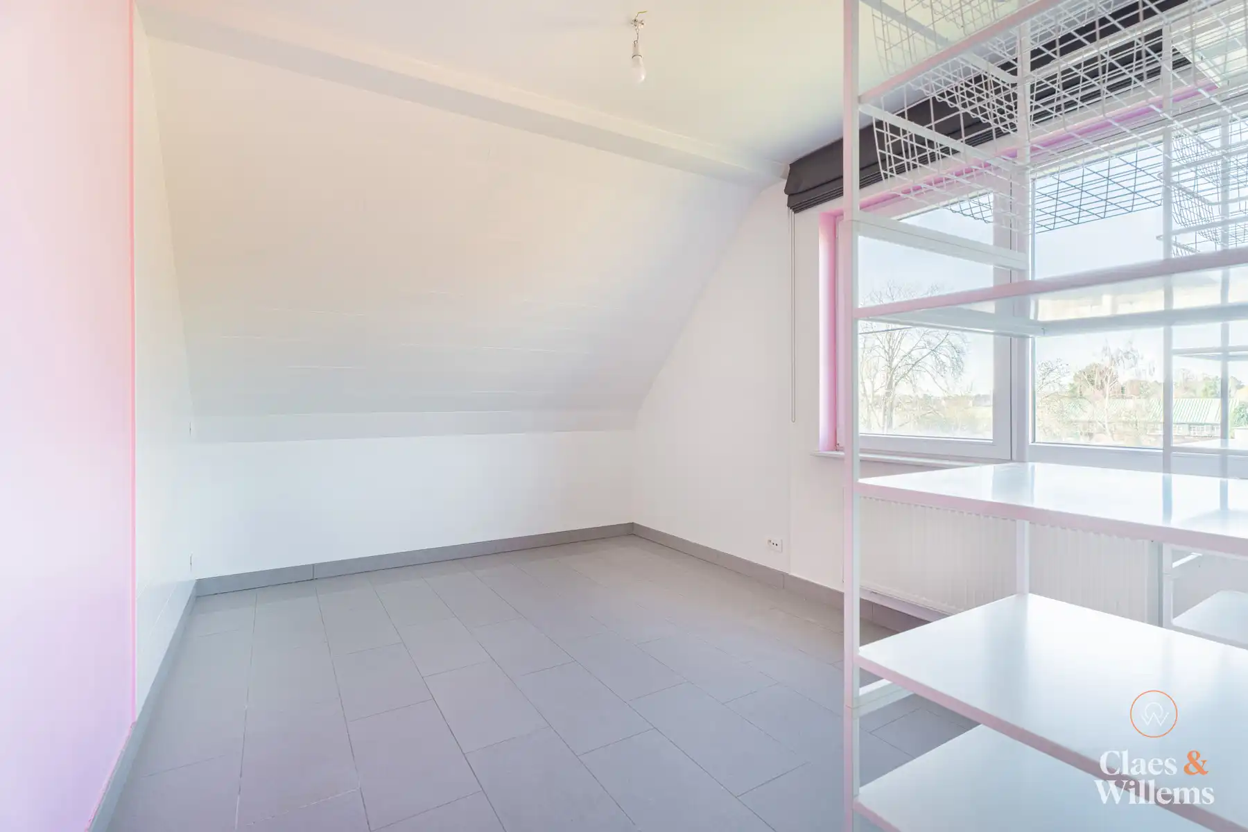 Ruim instapklaar duplex appartement te Sint-Pieters-Leeuw foto 13