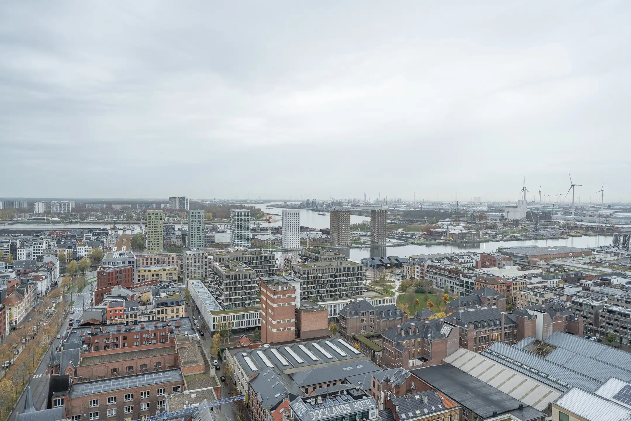 Luxe en energiezuinige penthouse met 3 slaapkamers en terras foto 16