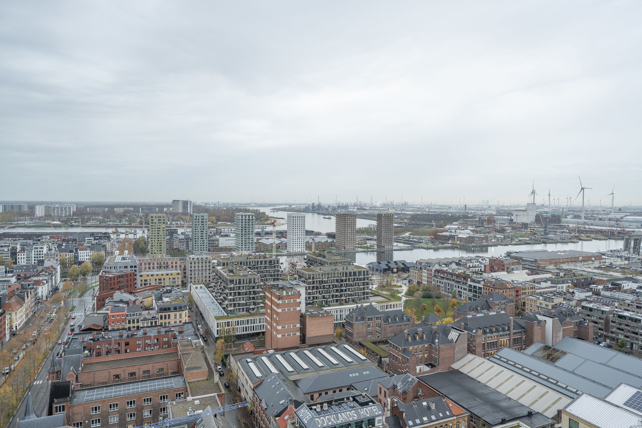 Luxe en energiezuinige penthouse met 3 slaapkamers en terras foto 16