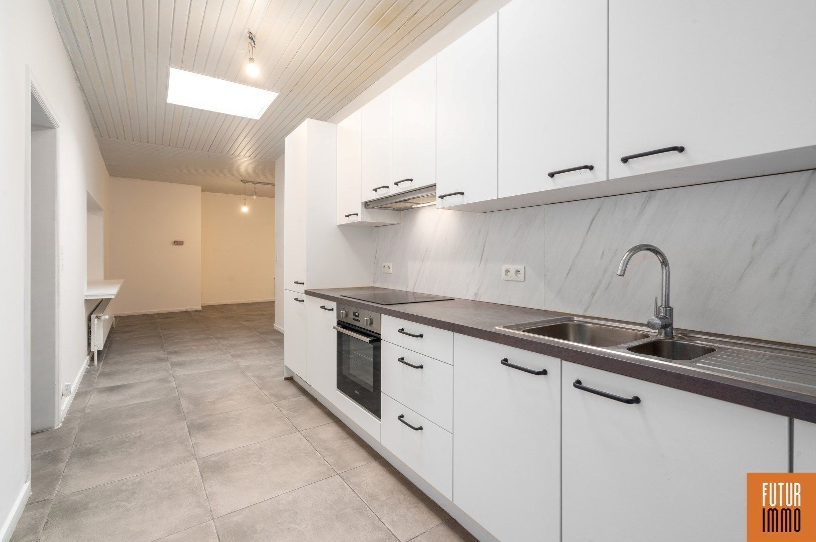 Woning met garage aan Kerkplein foto 10