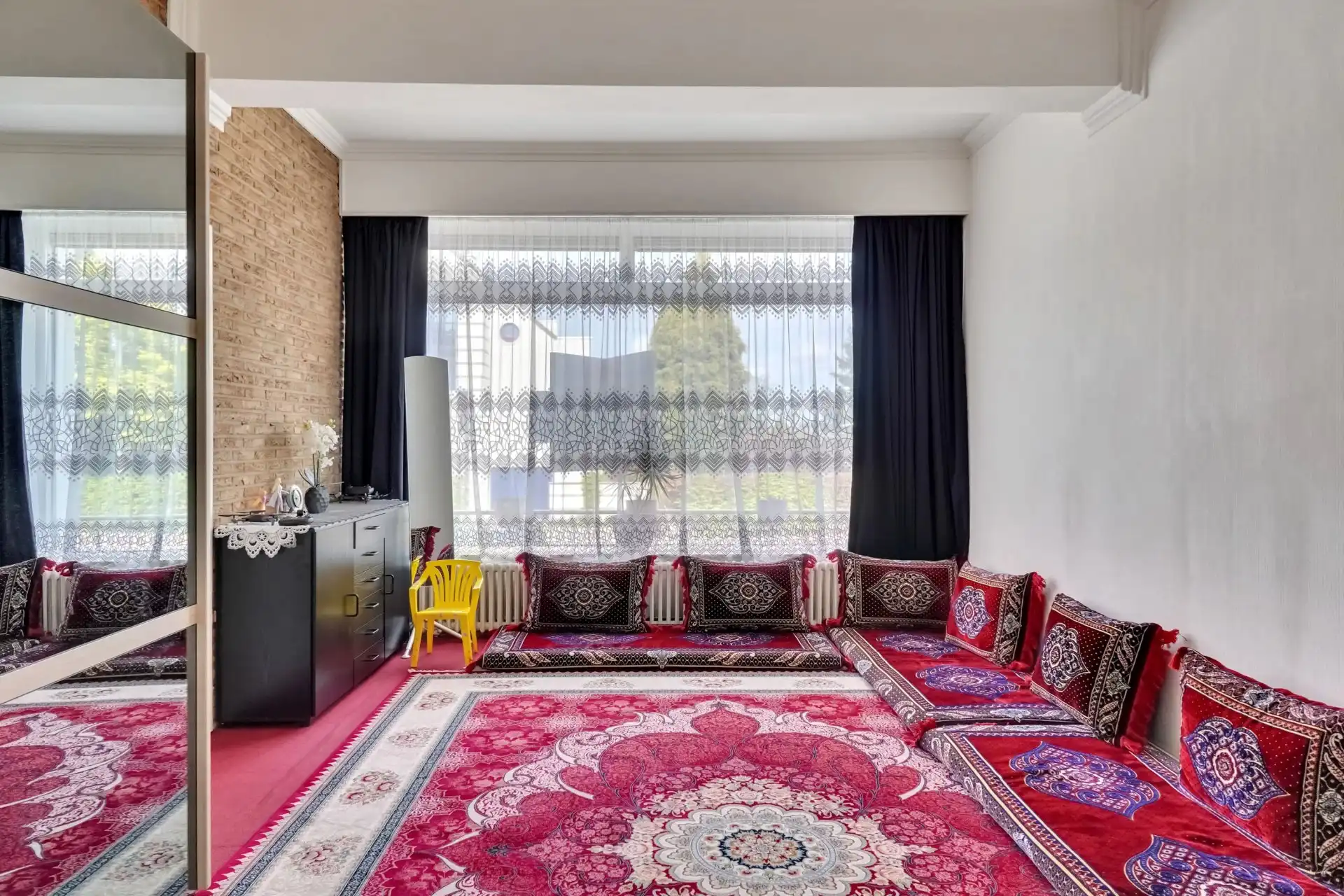 Instapklaar duplex appartement met 3 volwaardige slaapkamers foto 4