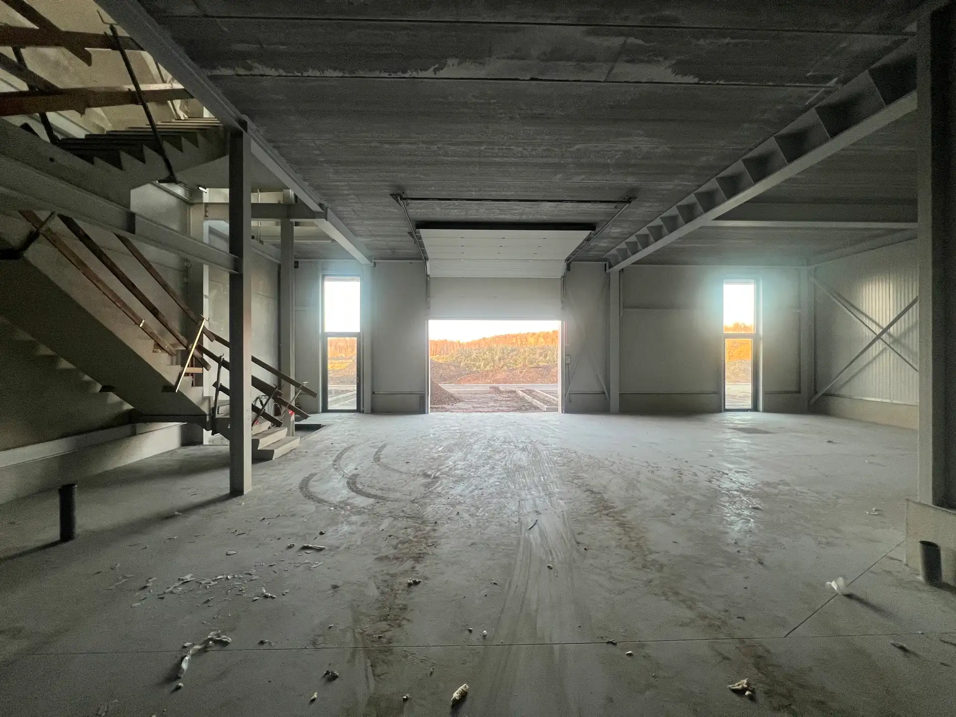 TE KOOP GENK: KMO-unit | kantoren | woonst - Kompellaan foto 22