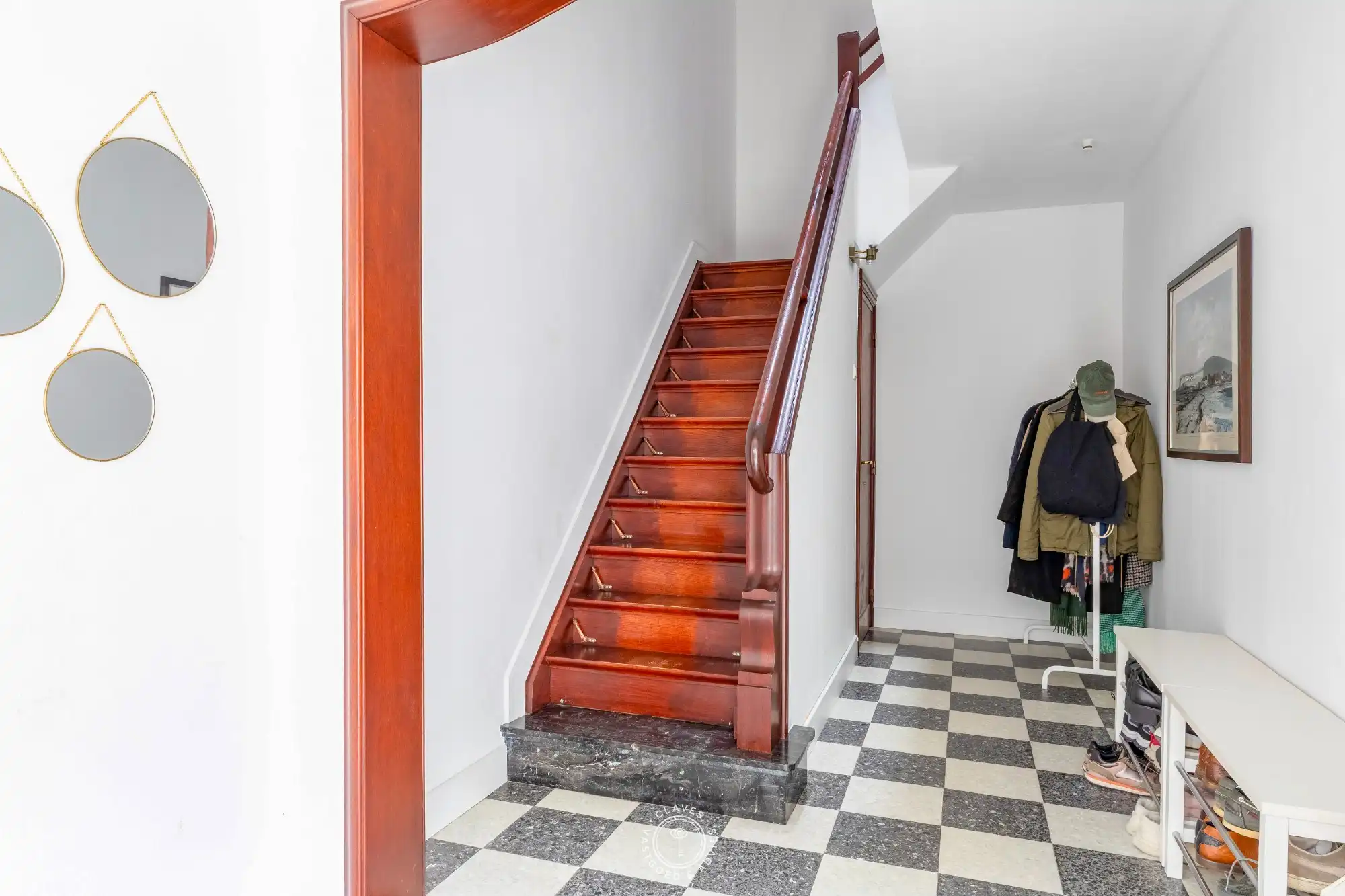 Prachtige bel-etage woning met parkeerplaats en garage in hartje Temse foto 15