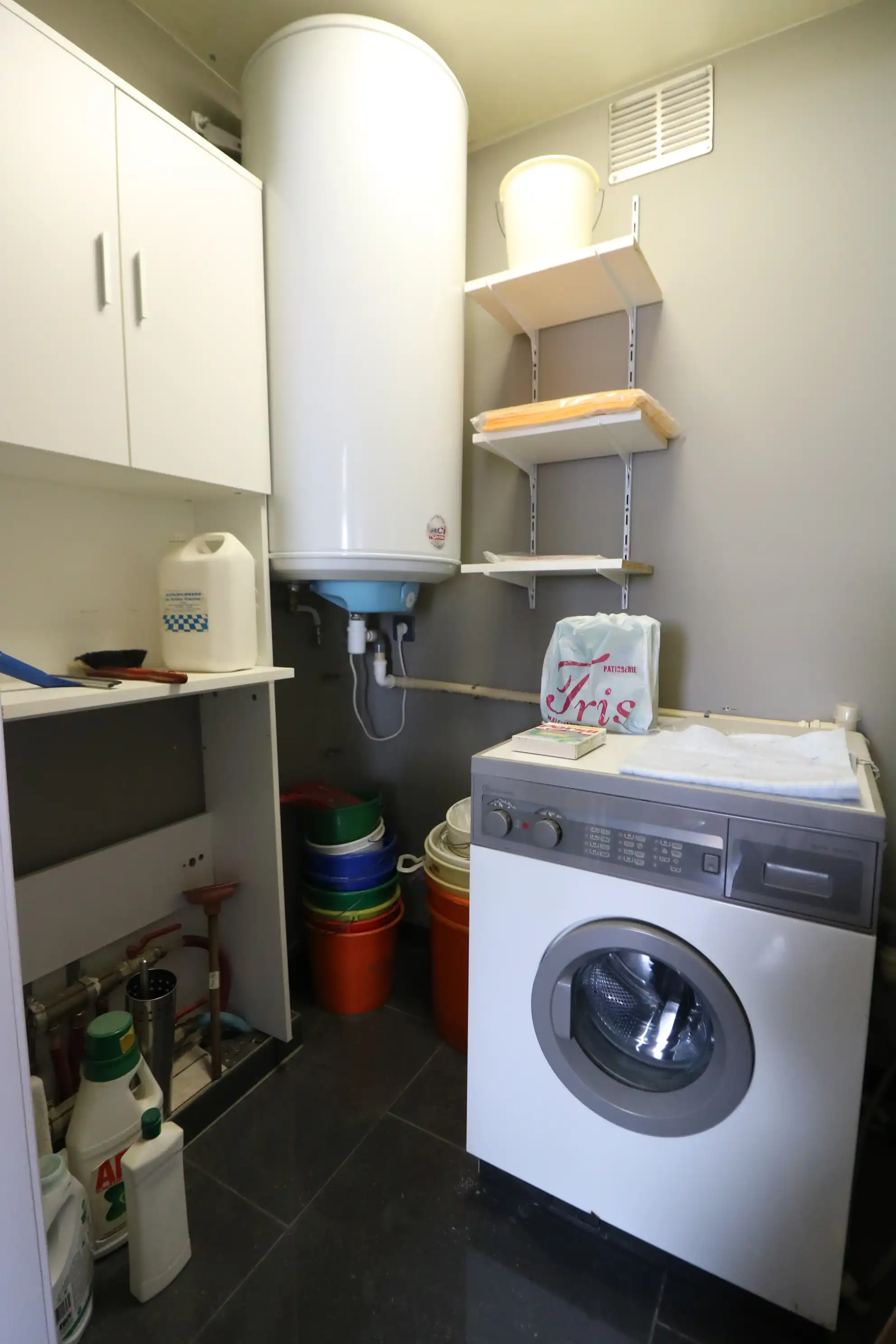 Ruim en lichtrijk hoekappartement met 2 slaapkamers, terras én garage foto 3