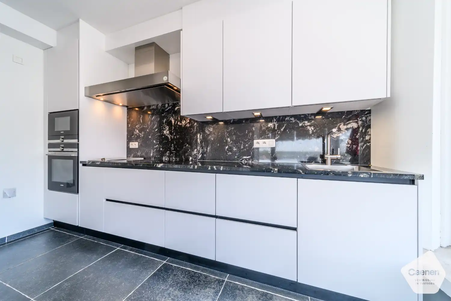 De Panne – Ruim 3-slaapkamerappartement met uniek duinenzicht in de Zeelaan foto 7