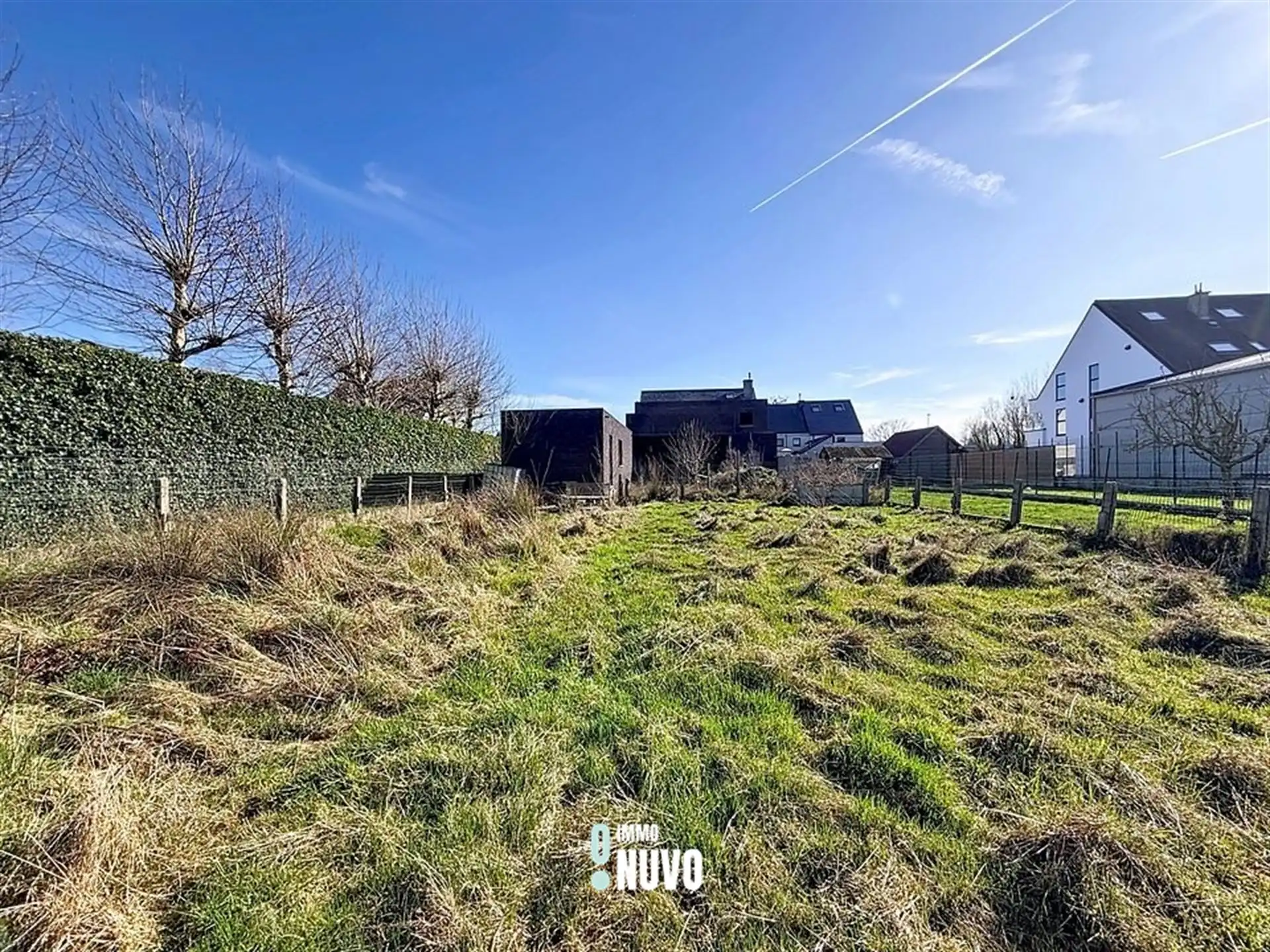 Ruime woning met 4 slpks, kantoor en grote tuin foto 2