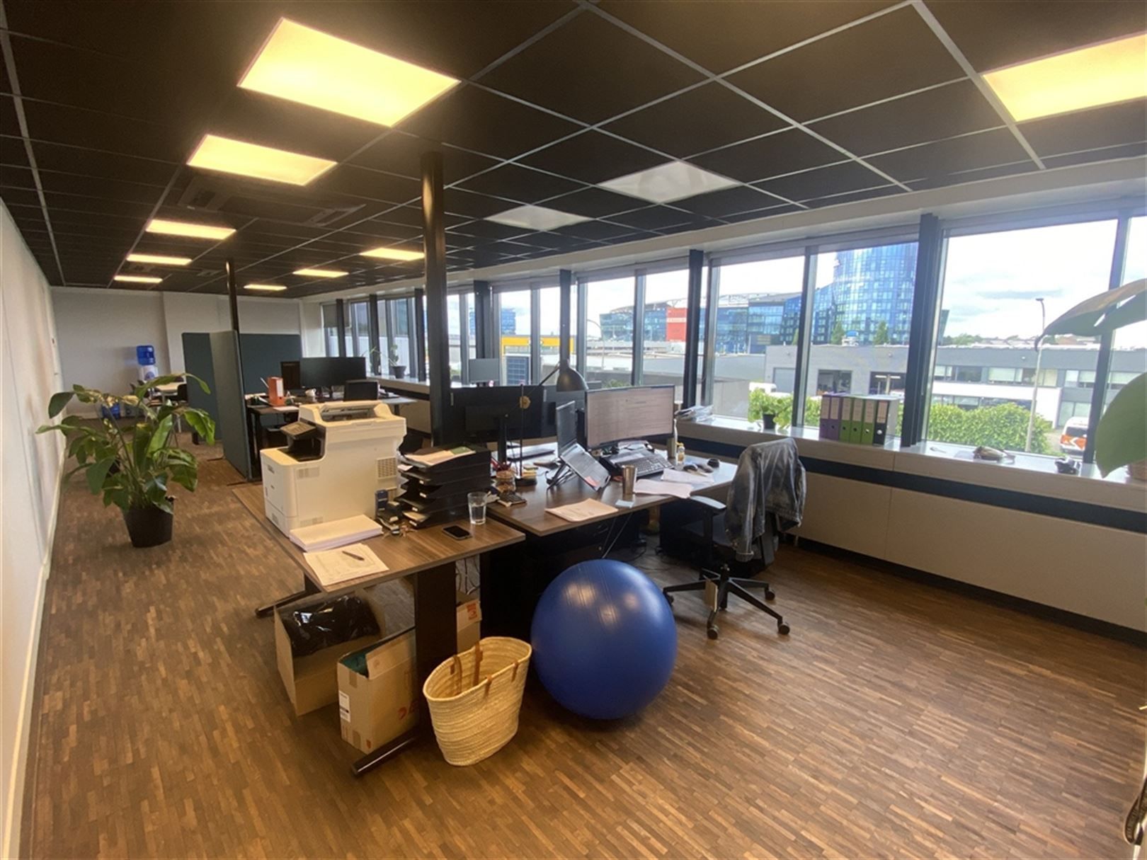 Uitstekend bereikbaar kantoor vlakbij UZ Gent foto 5