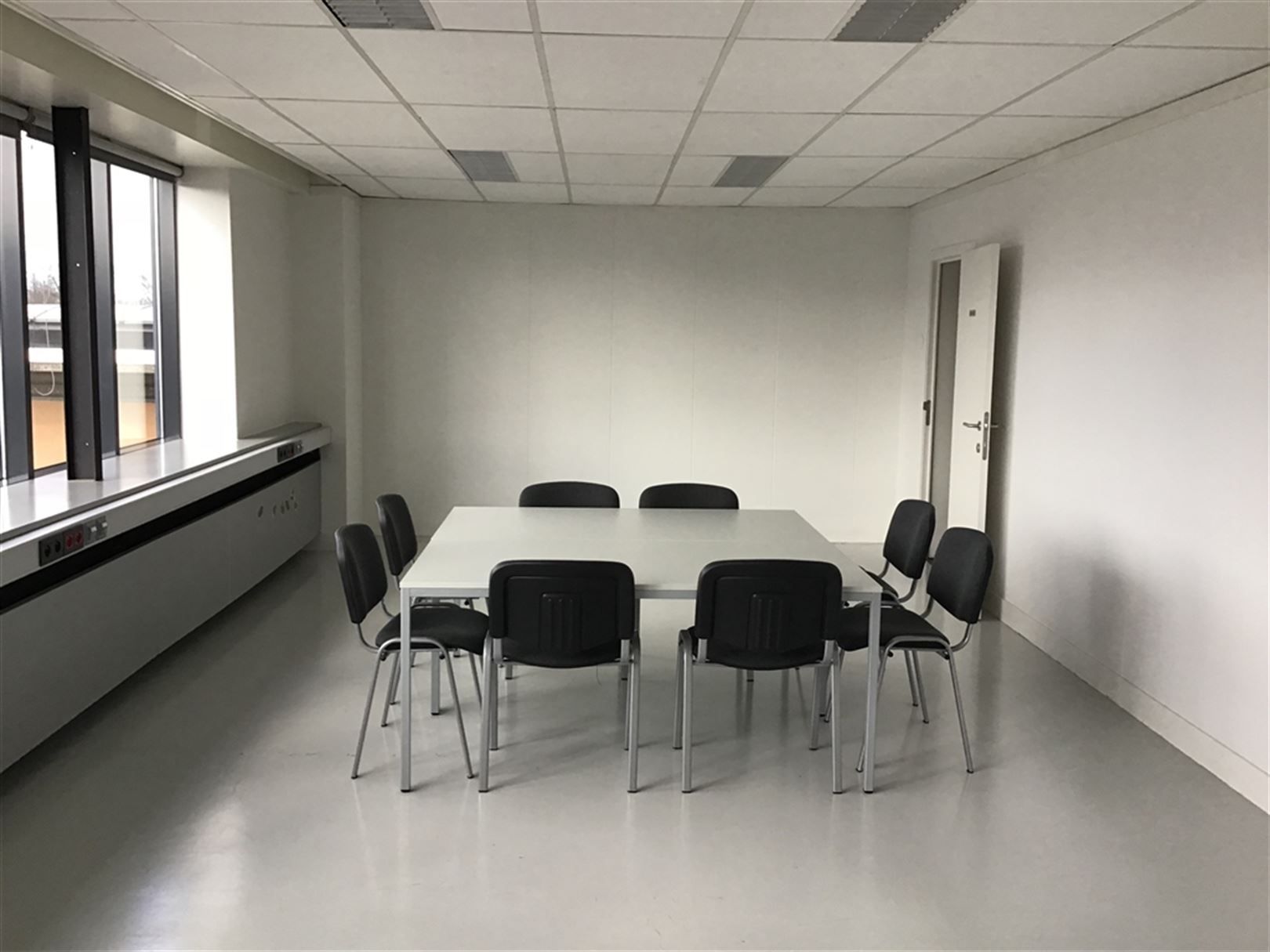 Uitstekend bereikbaar kantoor vlakbij UZ Gent foto 5
