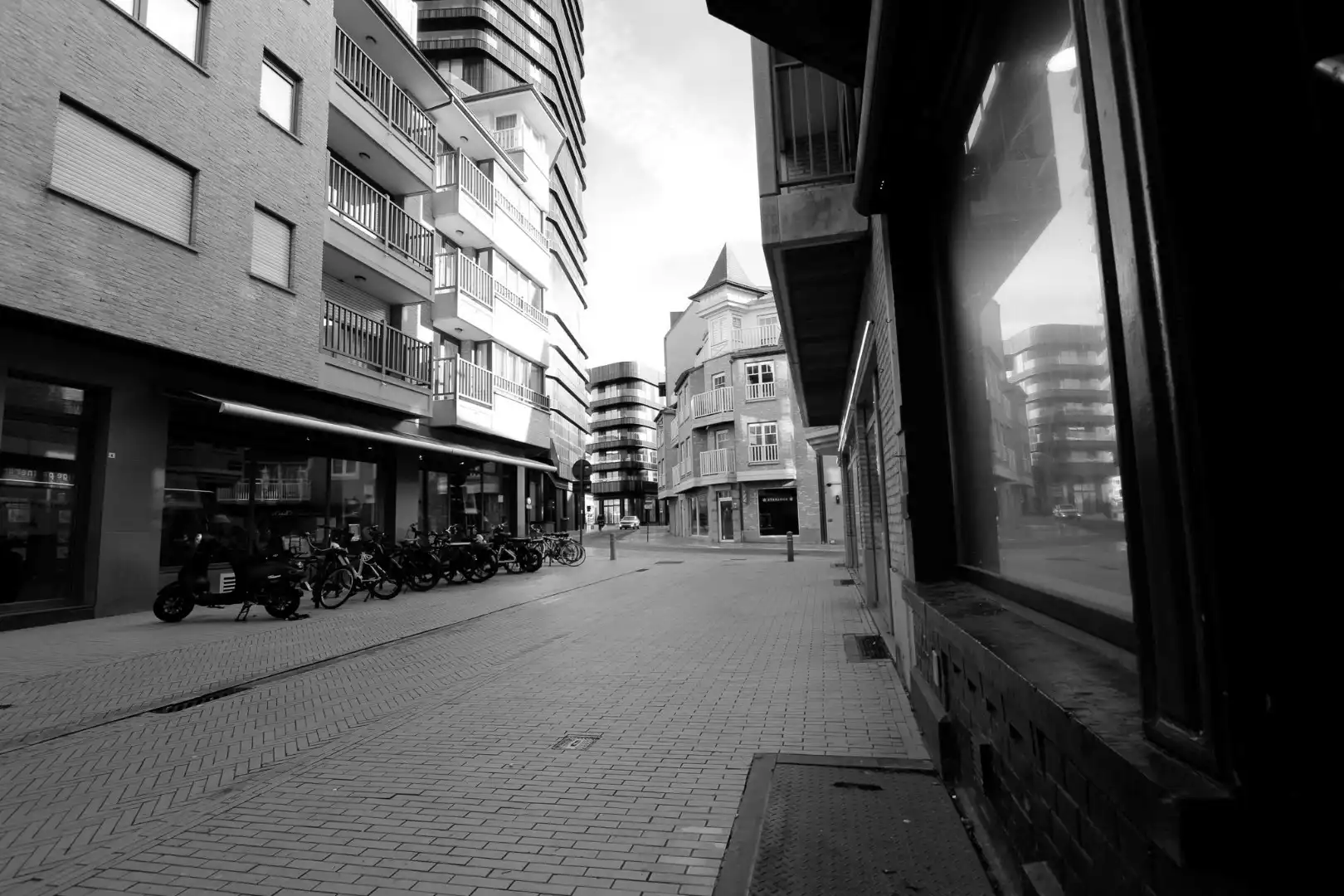 Instelprijs :Renovatieproject : woonst met of zonder gelijkvloers handelspand te Vlamingstraat 5 Heist foto 21