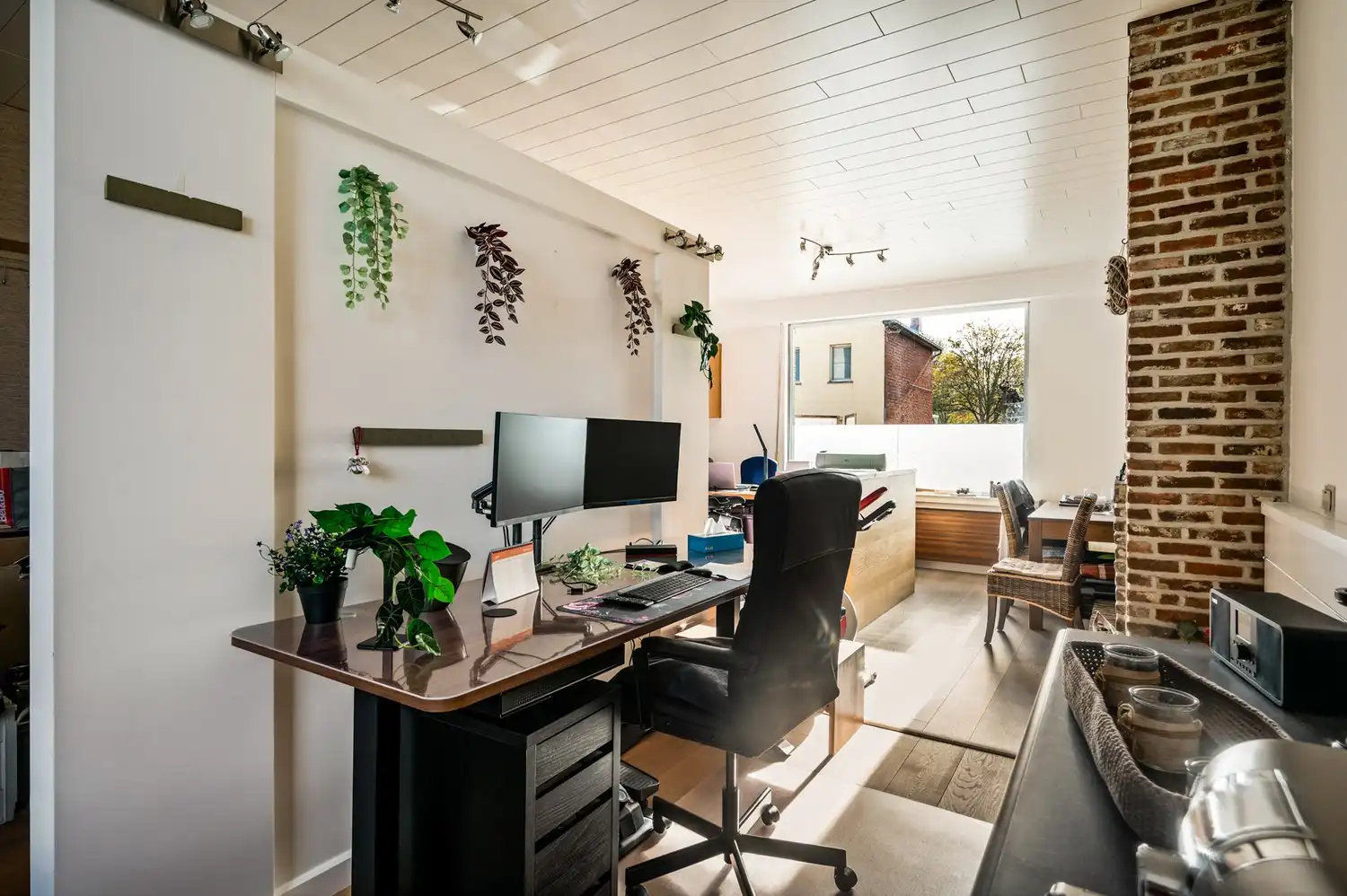 Woning met 2 slpkrs en bijgebouw met veel potentieel foto 15