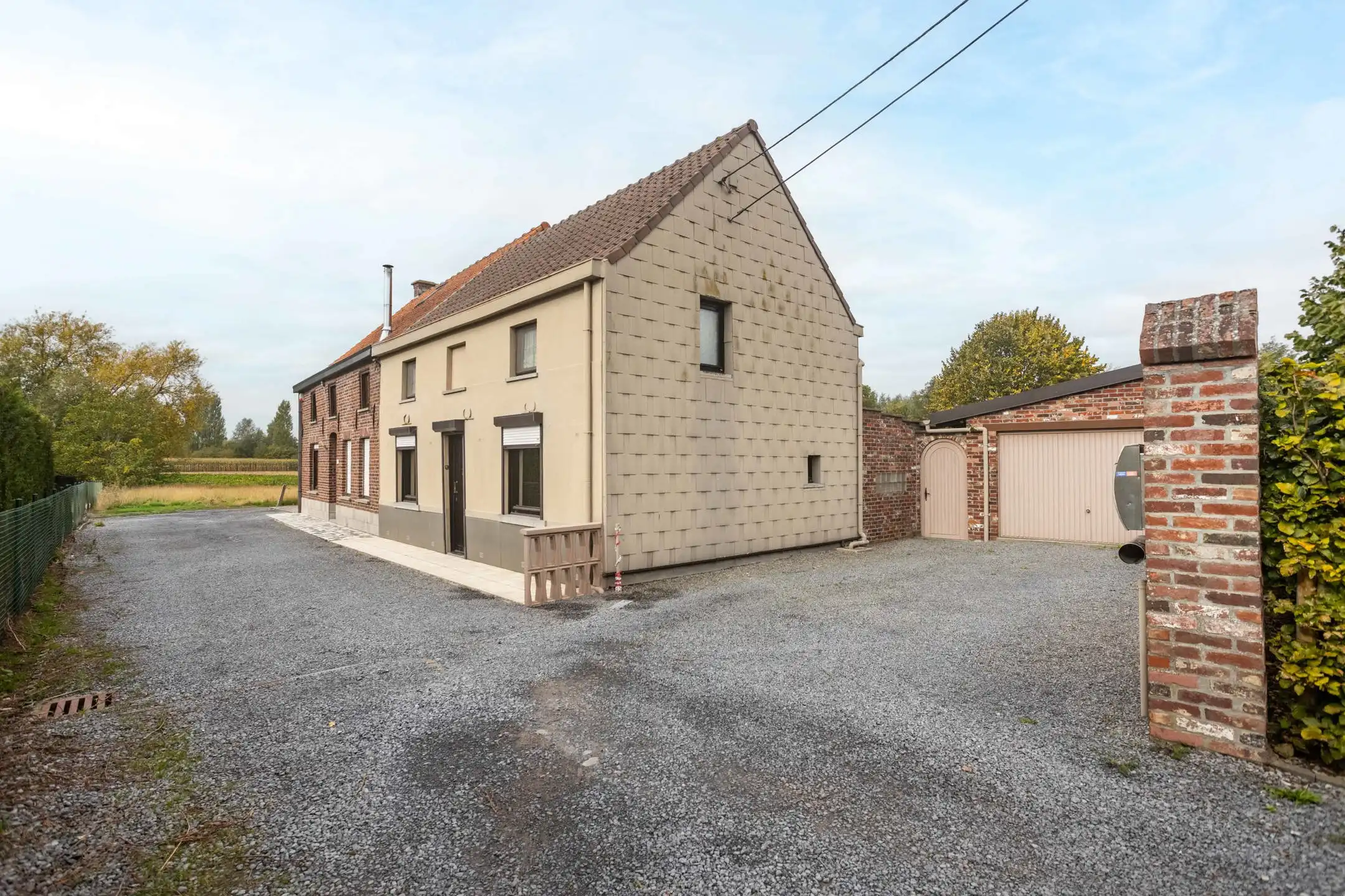 Rustig gelegen woning te koop in Ronse foto 3