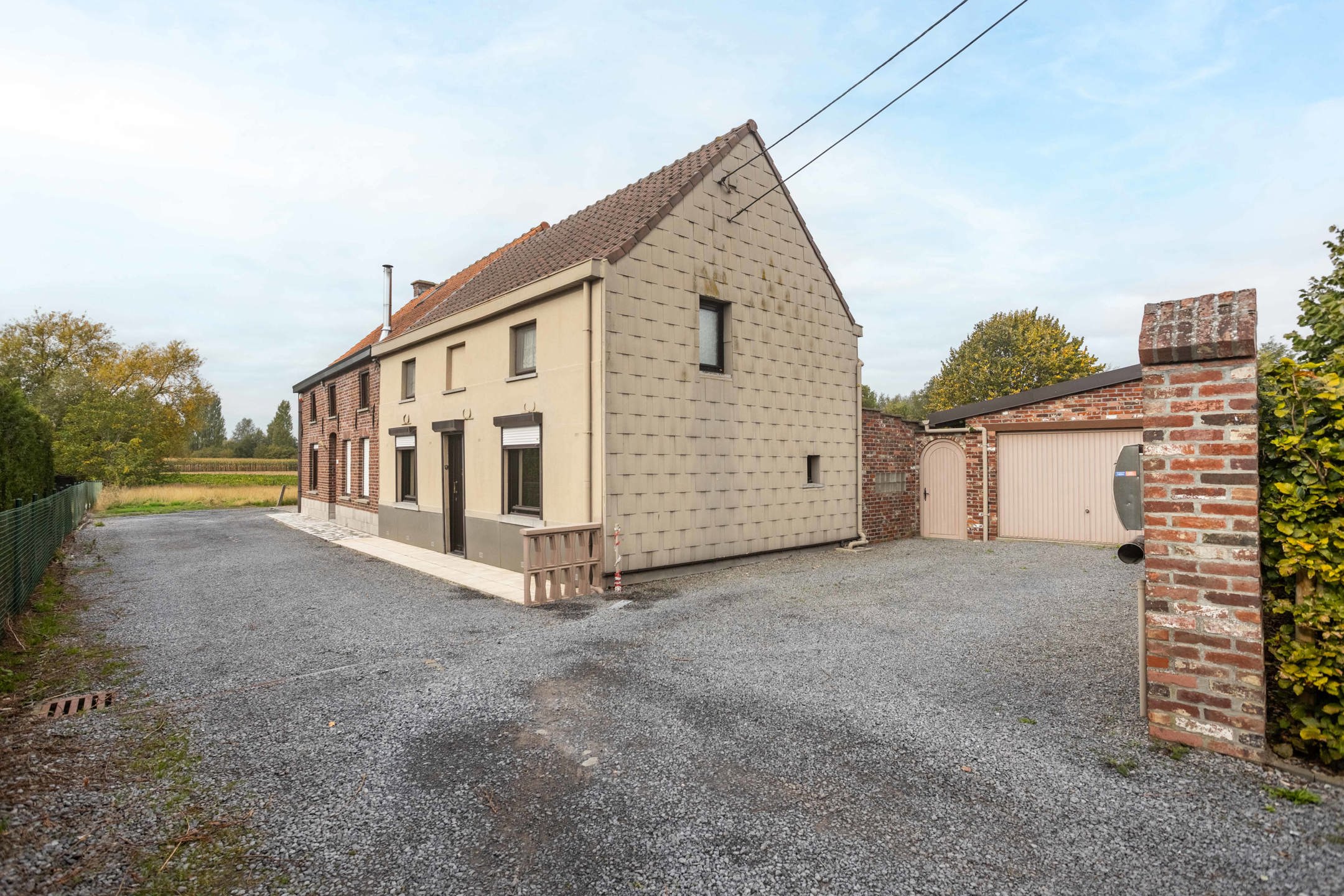 Rustig gelegen woning te koop in Ronse foto 3