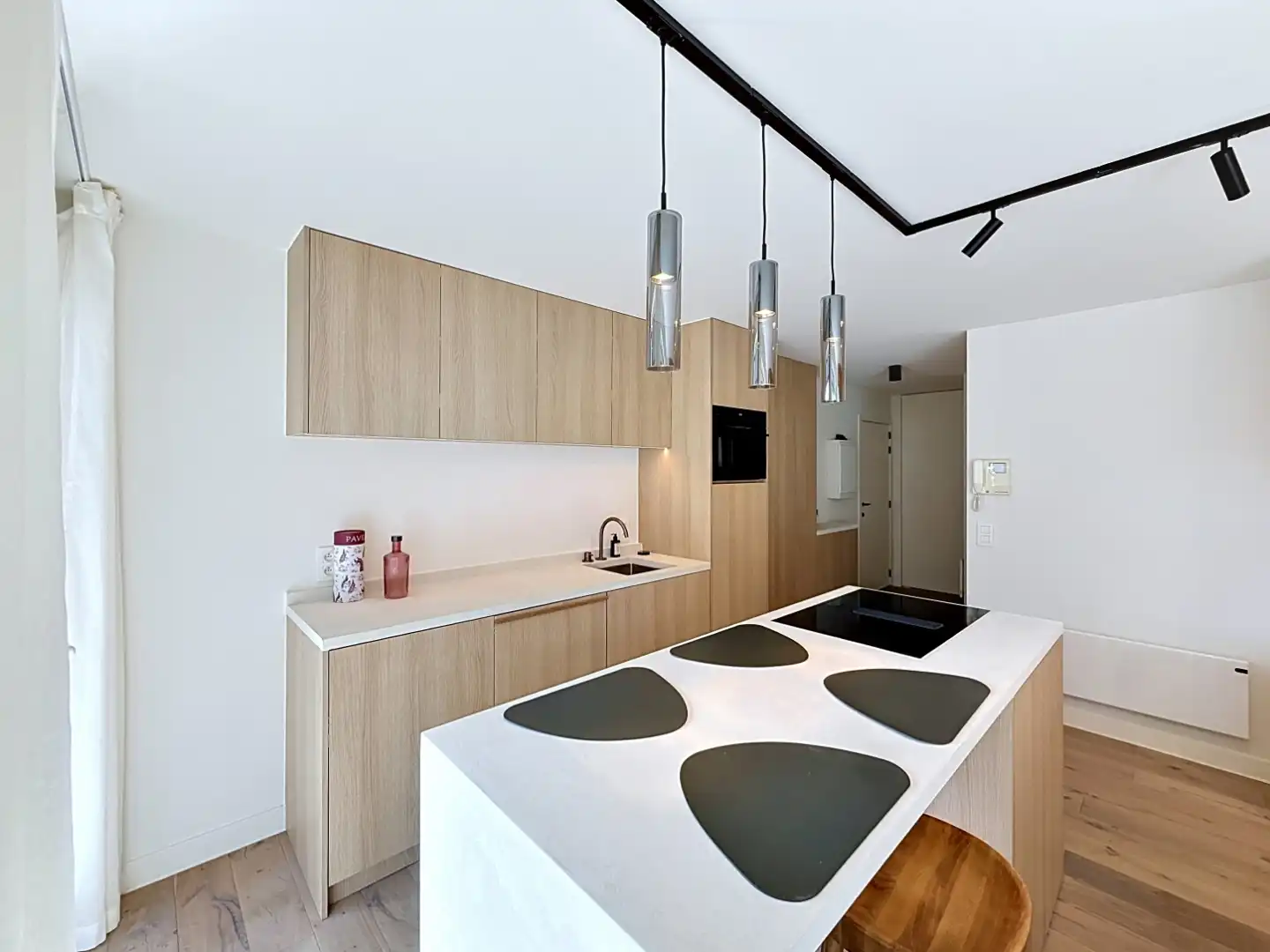 Gerenoveerd appartement met lateraal zeezicht te Nieuwpoort. foto 8