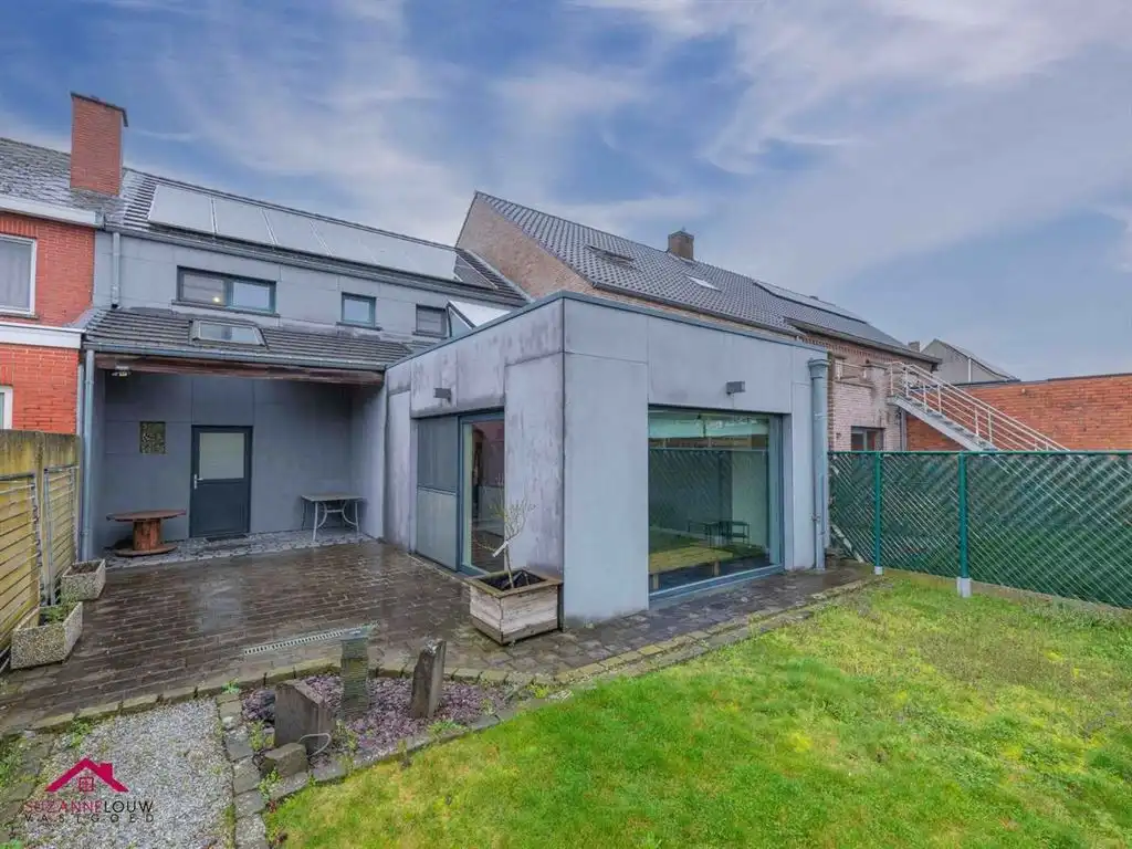 Instapklare gezinswoning met tuin foto 4