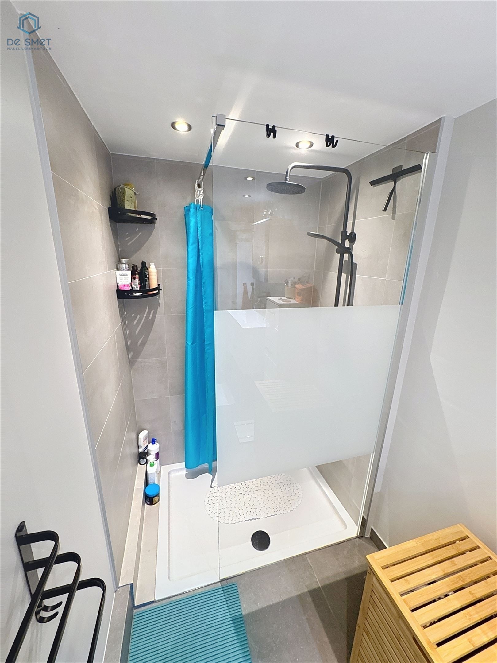 Instapklare woning met 3 slaapkamers, stadstuintje, berging en carport in rustige straat nabij centrum Brakel foto 9