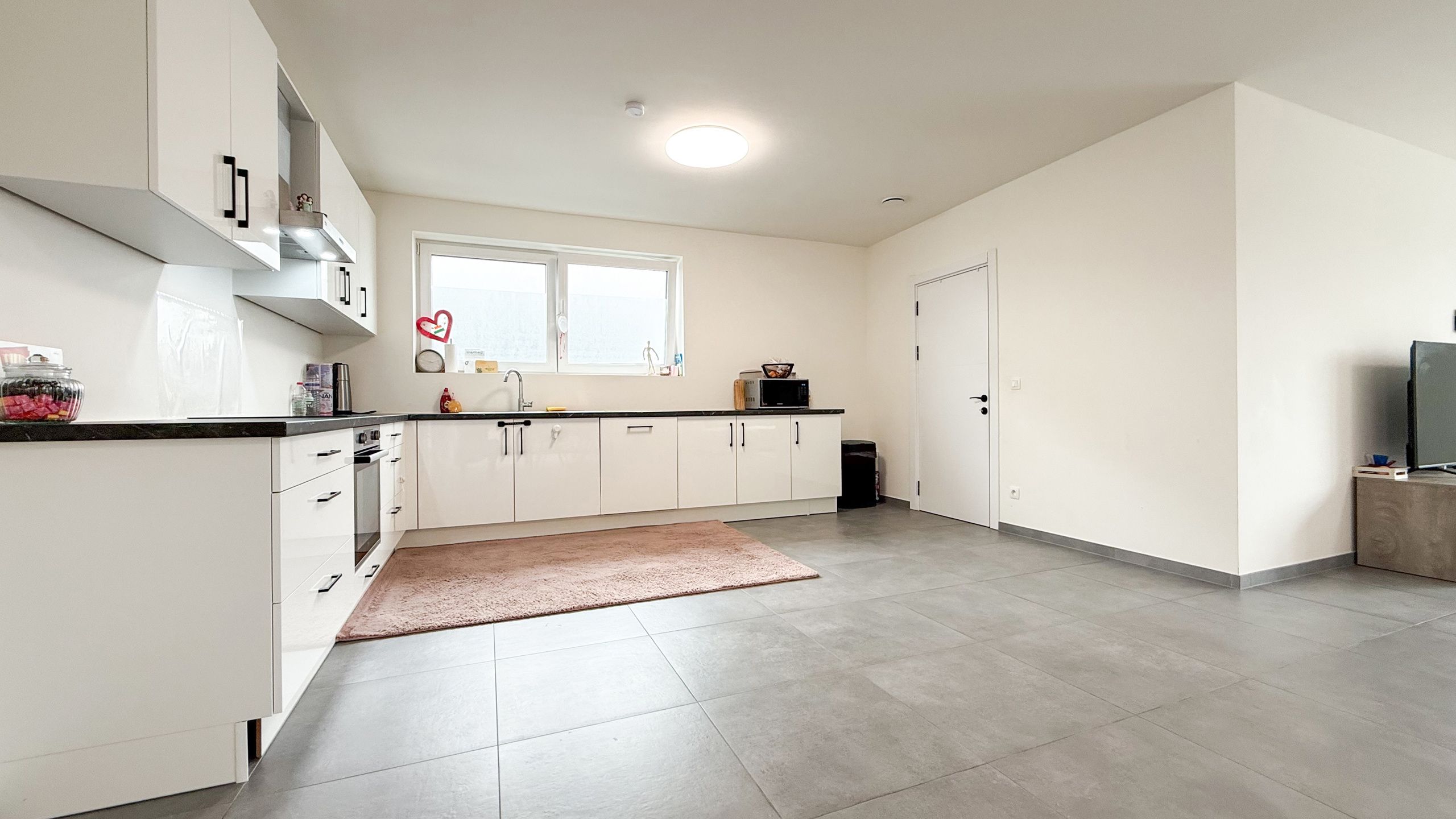 Nieuwbouw modern duplex appartement met 4 slpk te Boekt! foto 9
