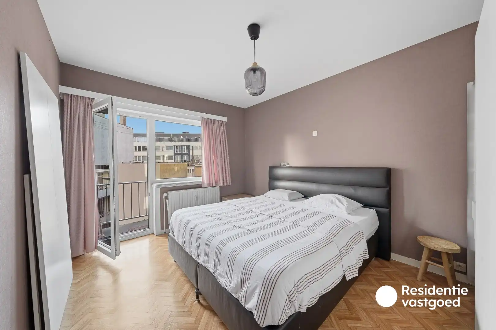 Ruim en energiezuinig 2-slaapkamerappartement in Oostende foto 14