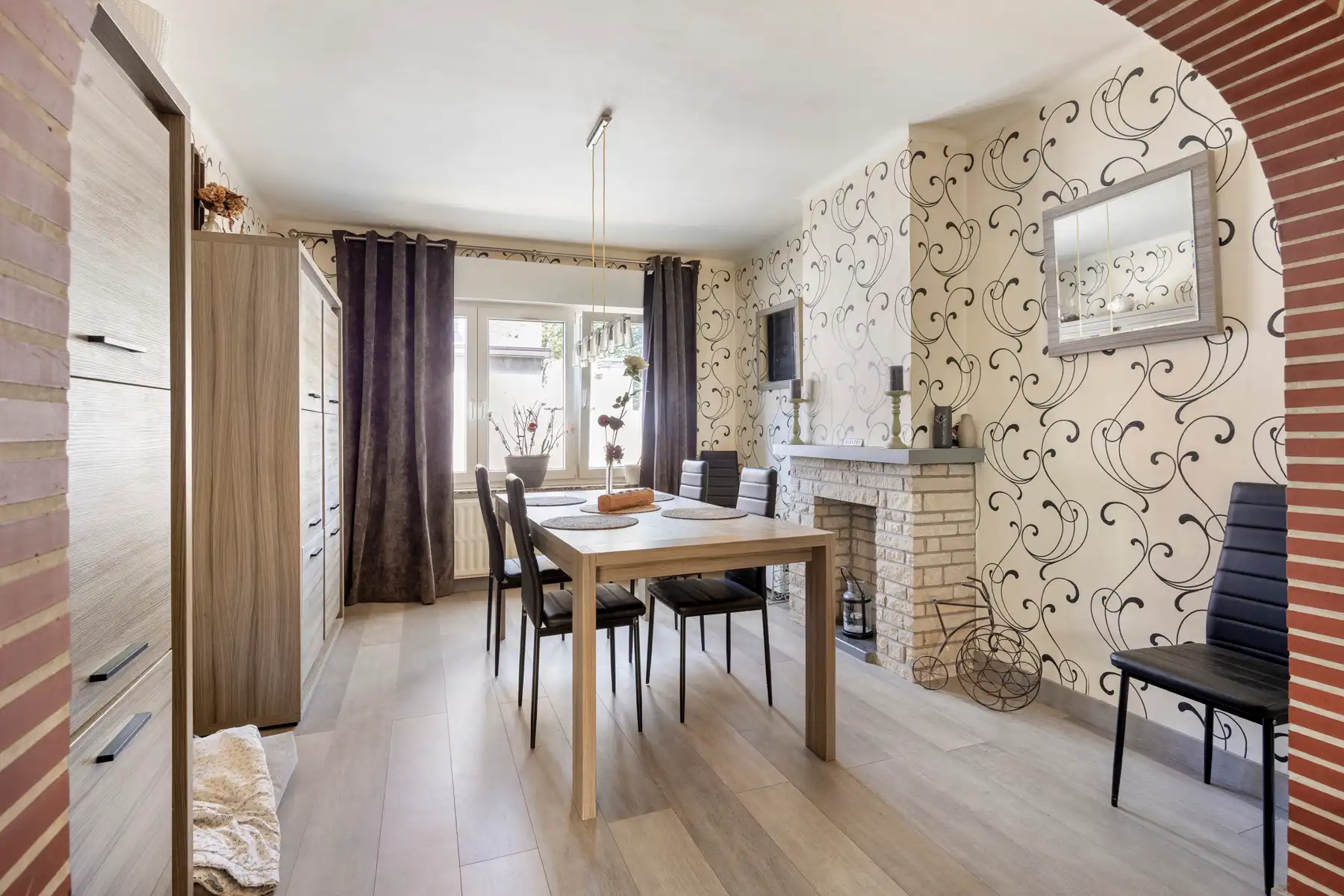 Ruime woning met 3 / 4 slaapkamers en achtergelegen atelier foto 6