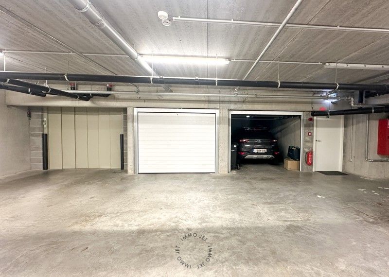 Ruim appartement met prachtig zicht op de Grote Markt in Beveren foto 16