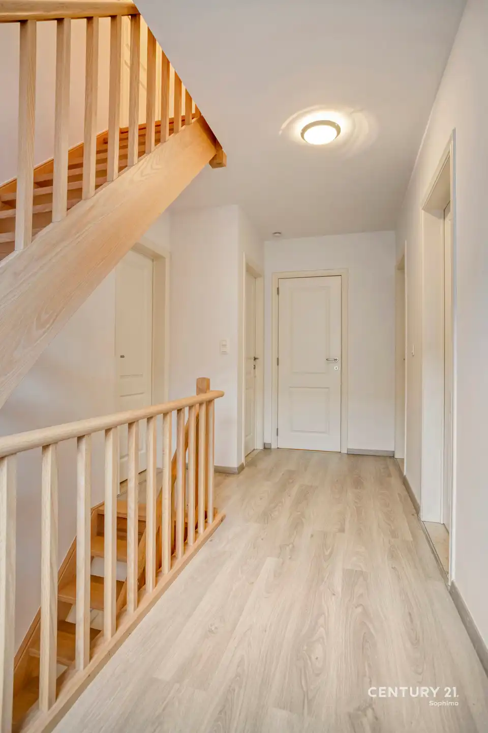 Gunstig gelegen ééngezinswoning met 4 slaapkamers foto 11