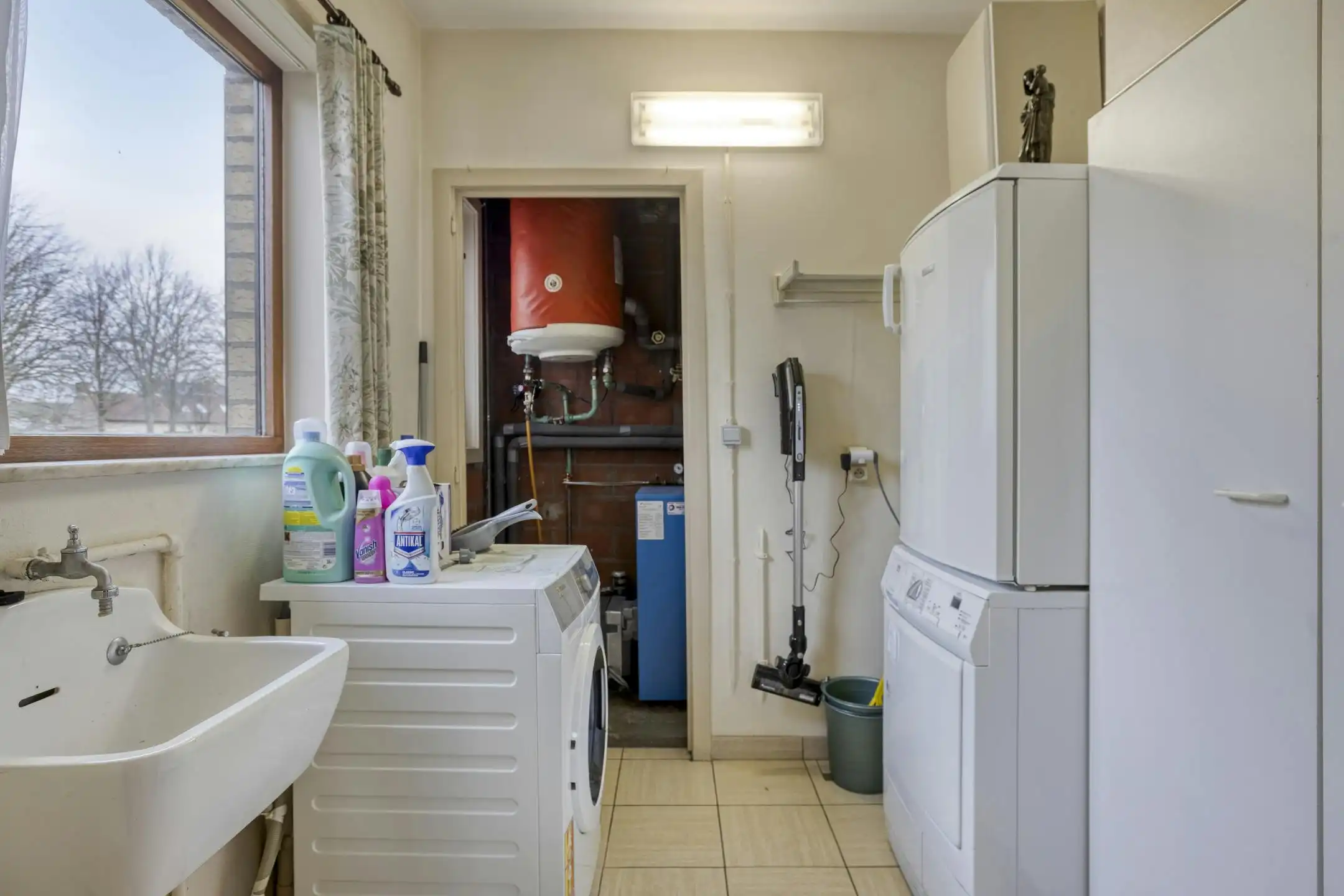 Gelijkvloerse villa op een perceel van maar liefst 2 342m² foto 14