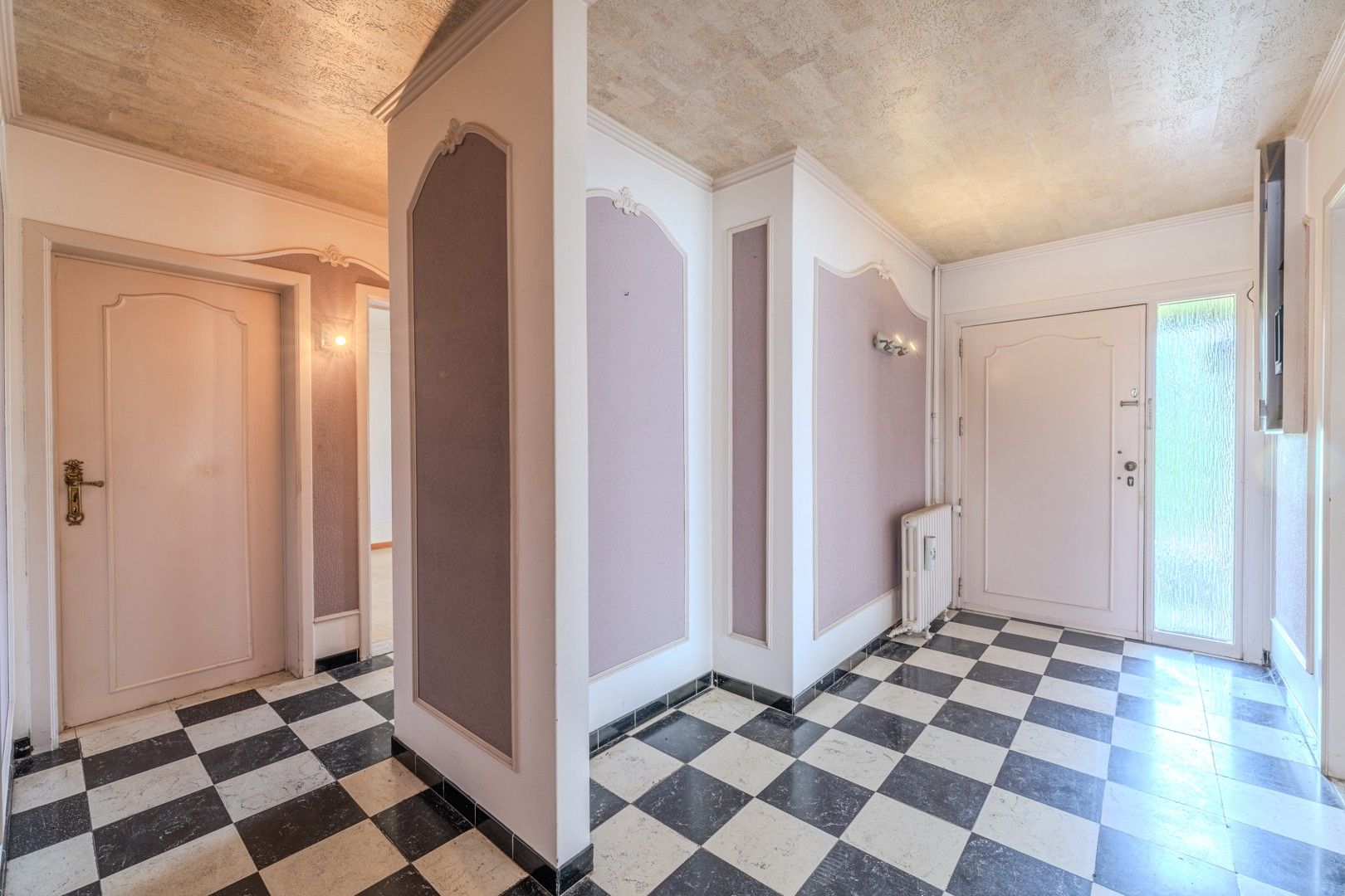 Te renoveren bungalow op ruim perceel foto 11