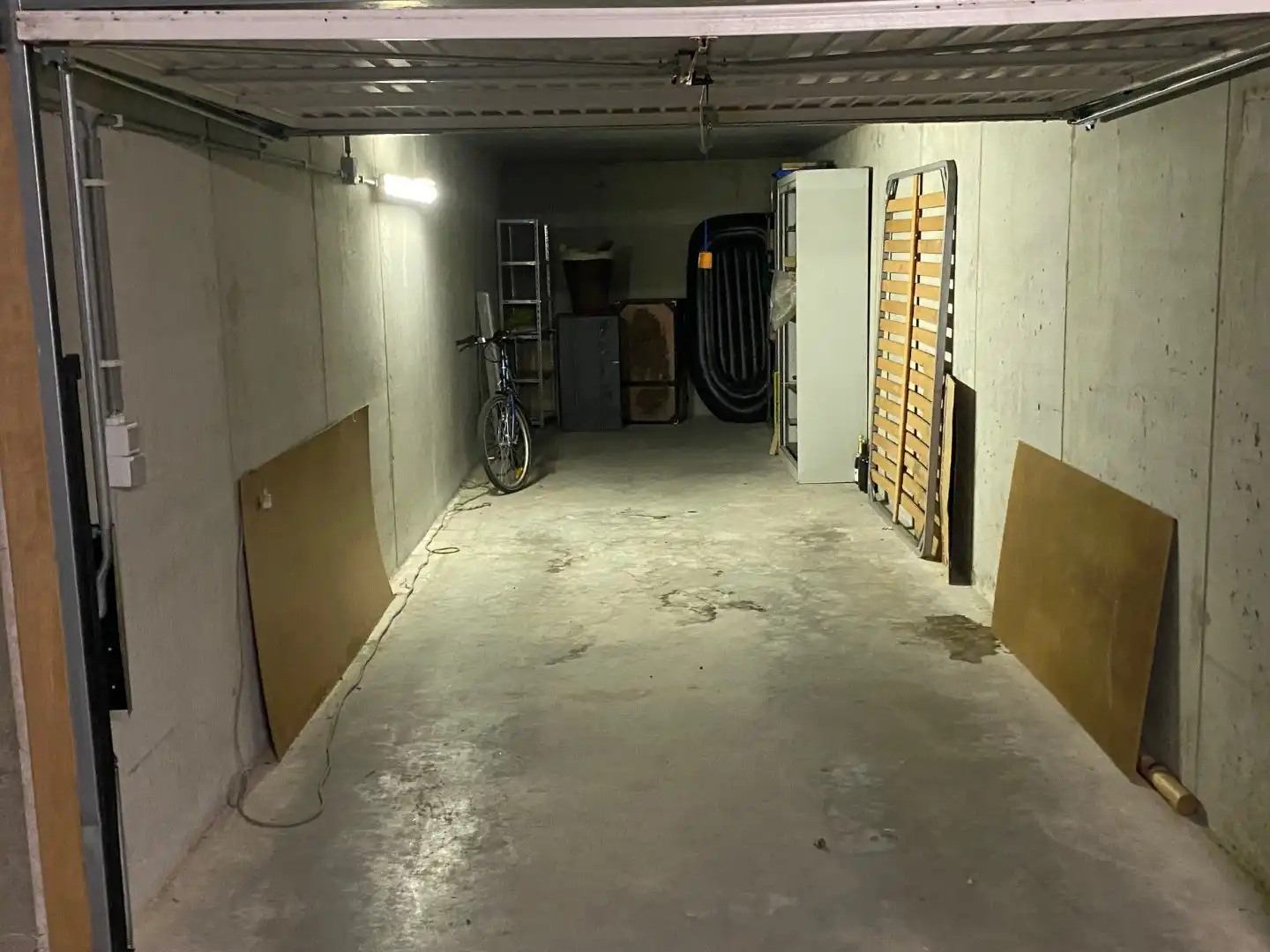 RUIME GARAGEBOX TE KOOP IN DE  RES. AMANKILA TE ST IDESBALD foto 3