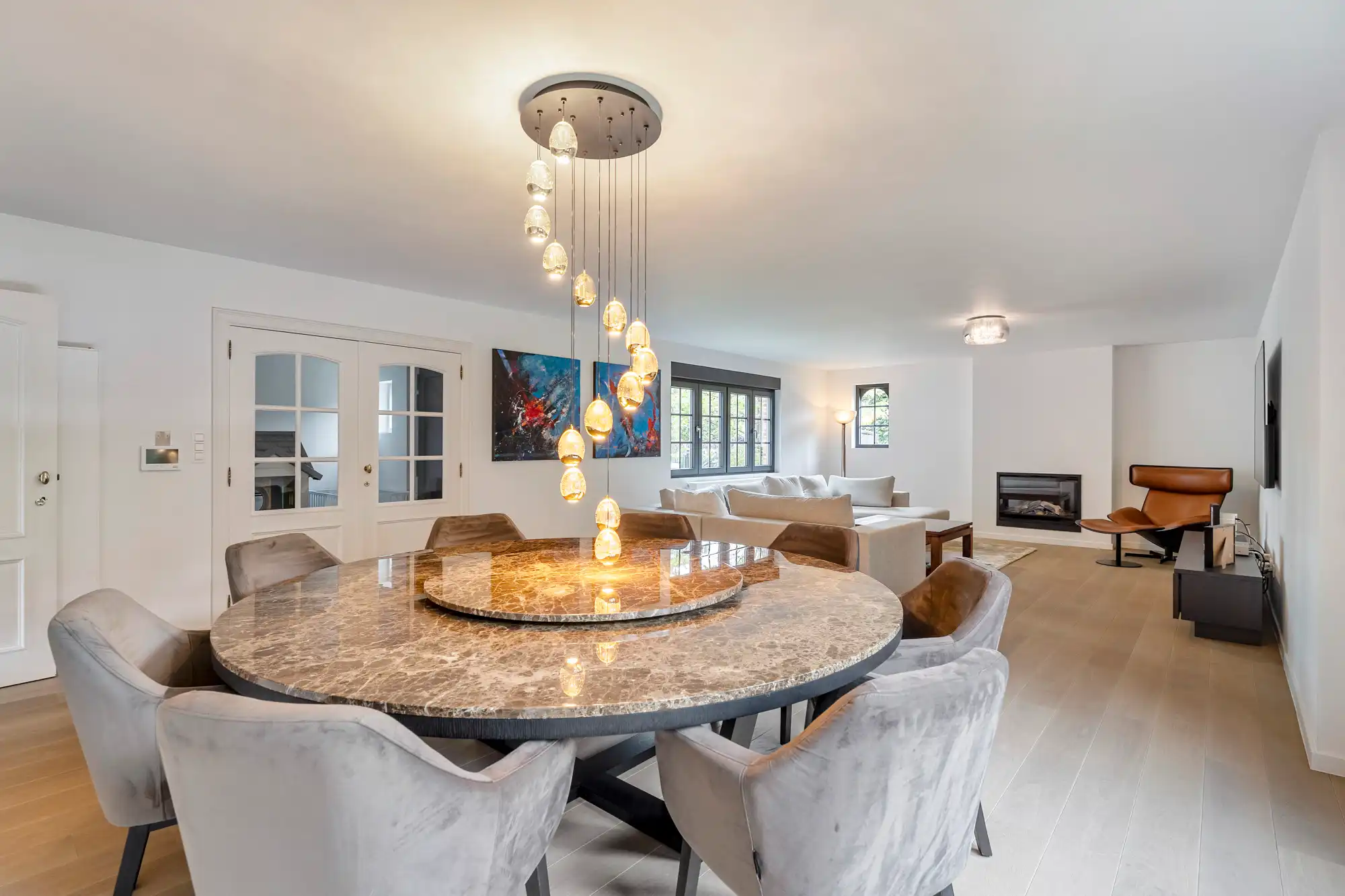 Stijlvolle, volledig gerenoveerde villa in een rustige, groene omgeving te Eksel foto 6