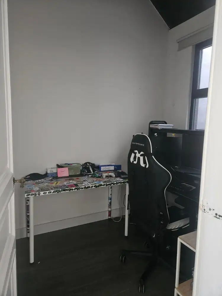 Twee slaapkamer appartement met buitenkoer - 120 m² foto 9