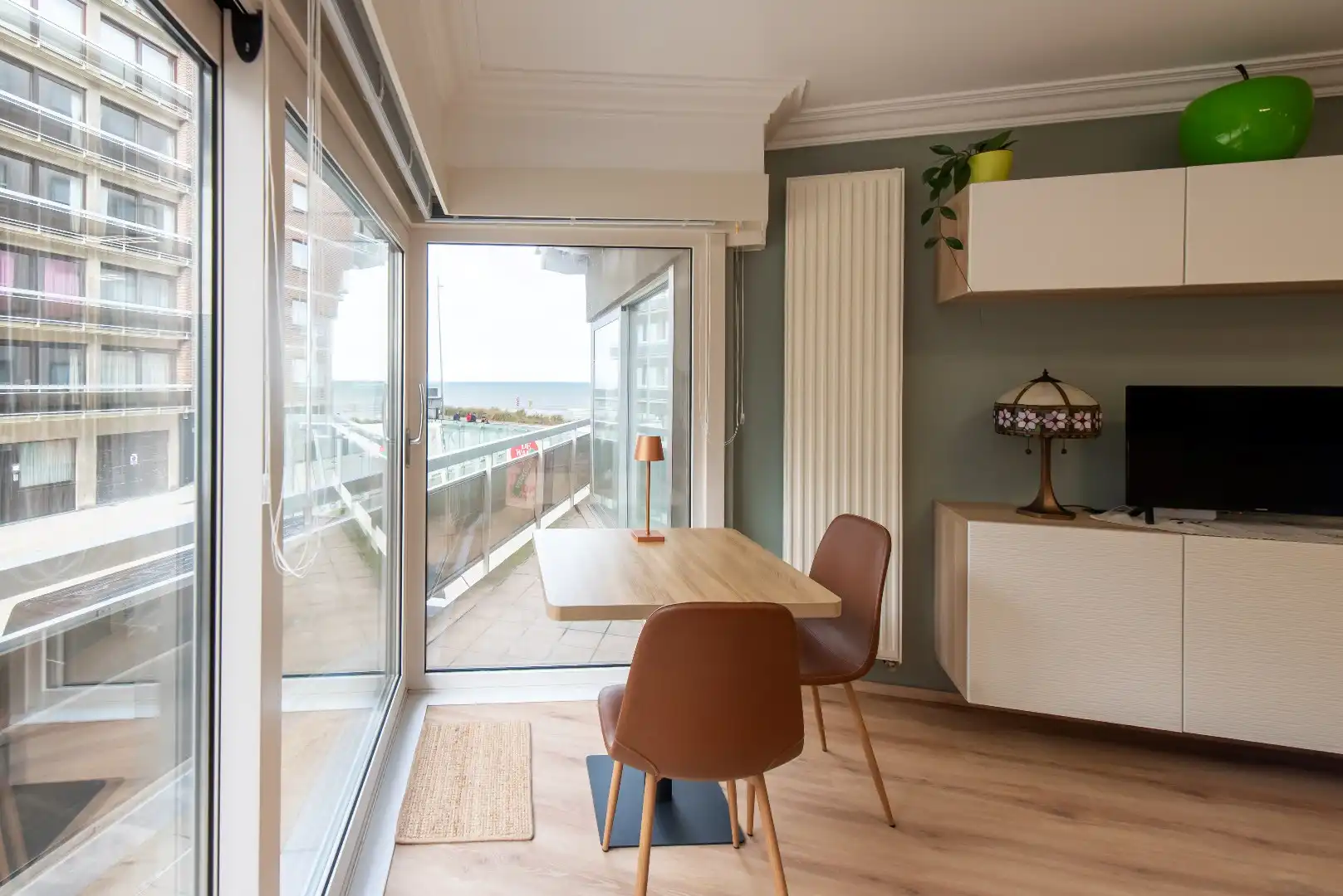 Volledig vernieuwd appartement met zijdelings zicht op zee met EPC A-label! foto 7