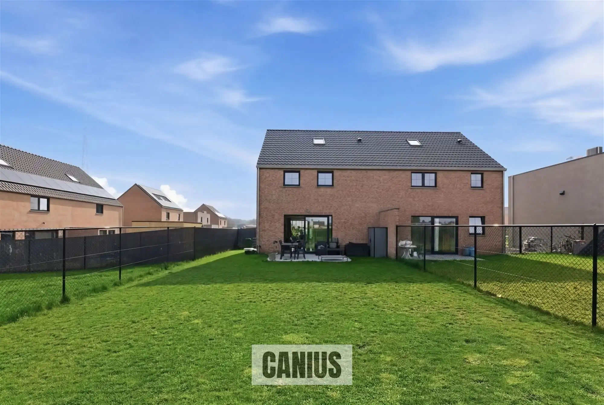 INSTAPKLARE WONING MET 3 SLKS & TUIN foto 17