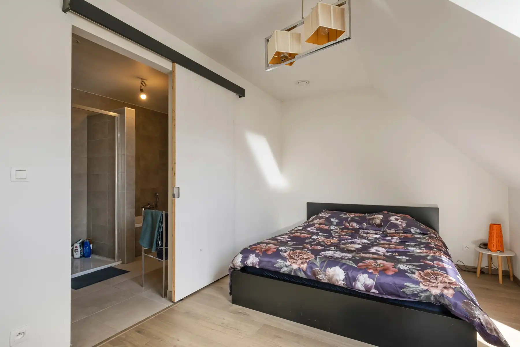 Ruime, energiezuinige woning te Sint-Michiels foto 13