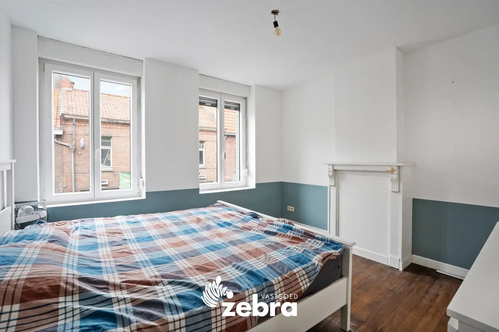 Gerenoveerde woning met 4 slaapkamers en garage te Roesbrugge! foto 12