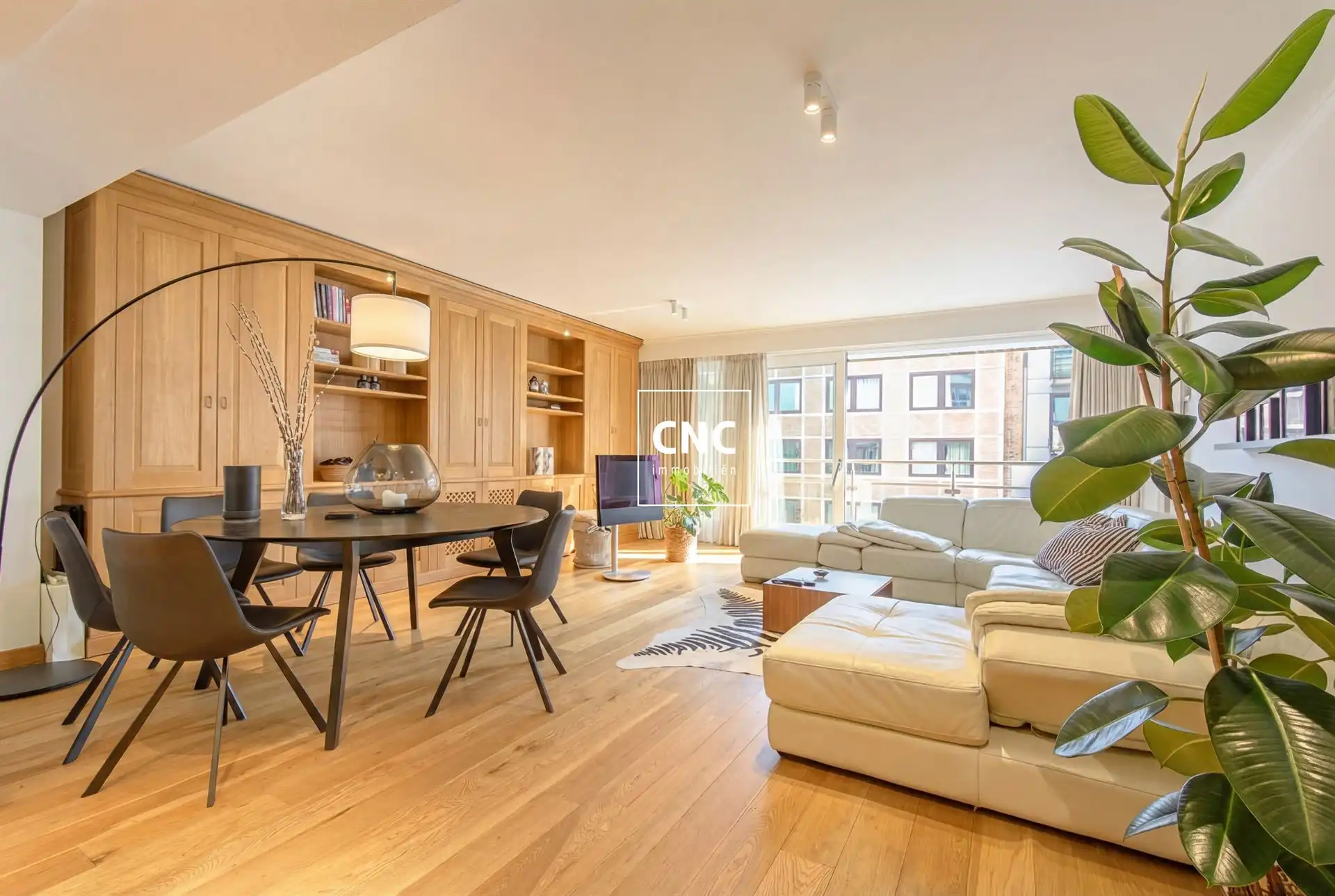 Gemeubeld en instapklaar appartement op centrale ligging foto {{pictureIndex}}