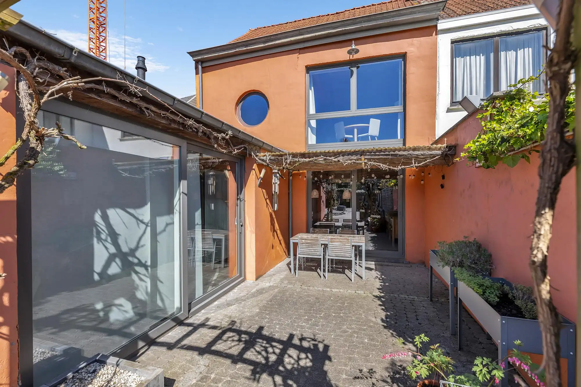 Prachtige woning met authentiek karakter foto 25