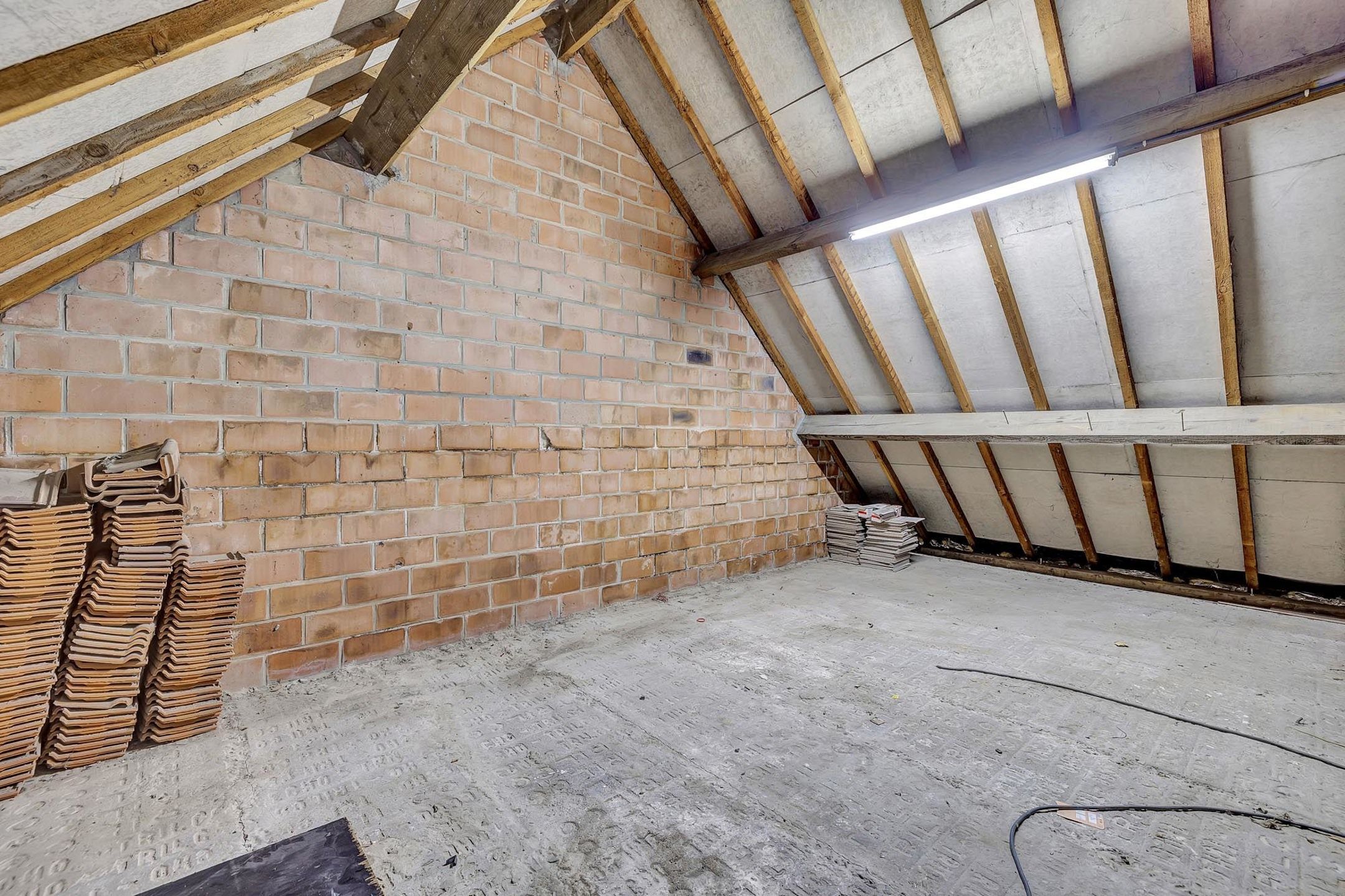 Te renoveren halfopen bebouwing met 2 slaapkamers  foto 21