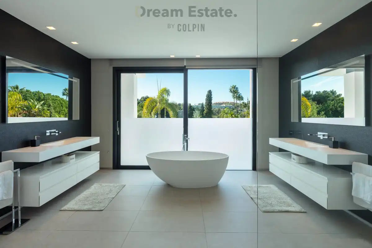 Eigentijdse villa in het bevoorrechte Nueva Andalucia foto 10