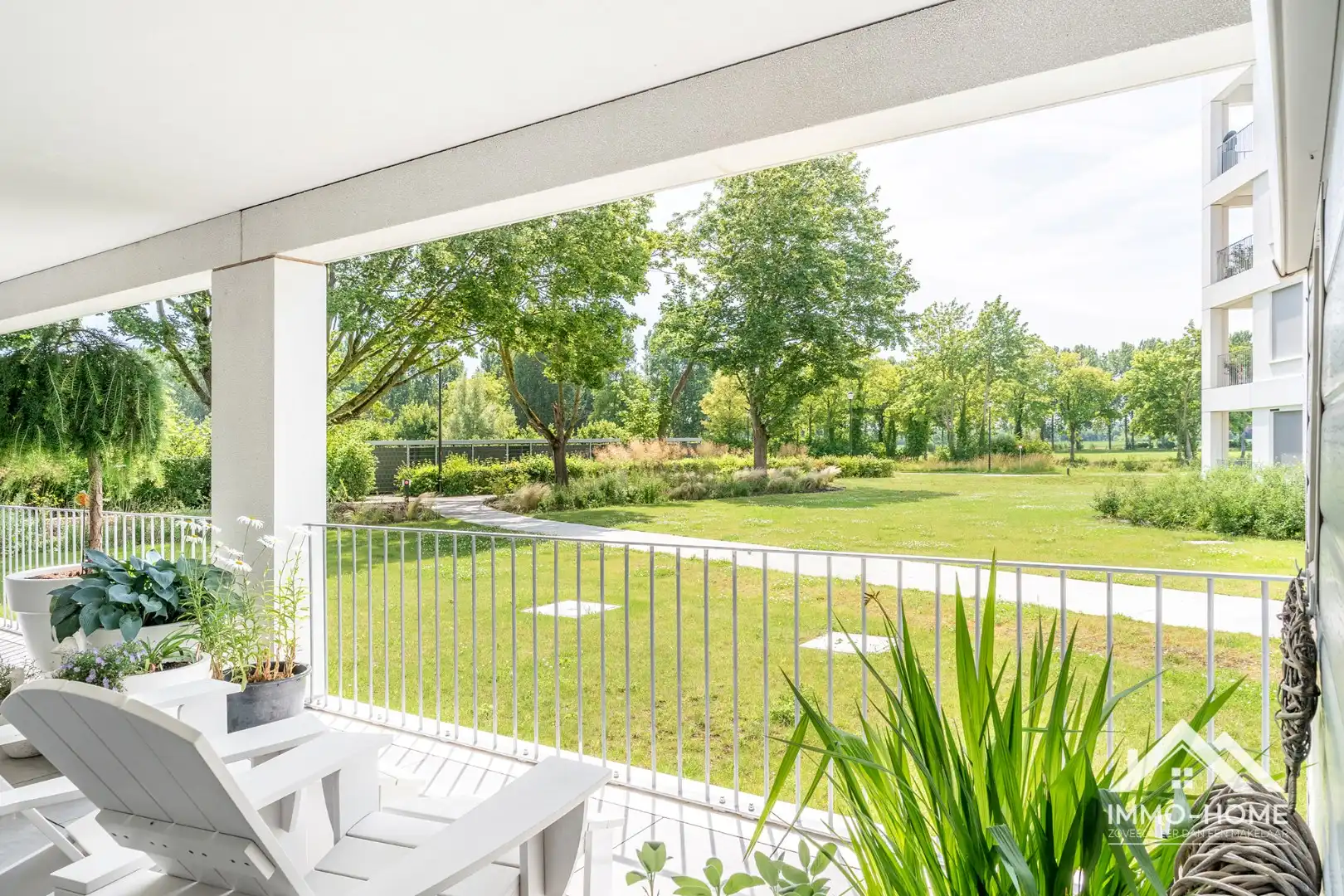 Uitzonderlijk appartement met heel ruim terras foto {{pictureIndex}}
