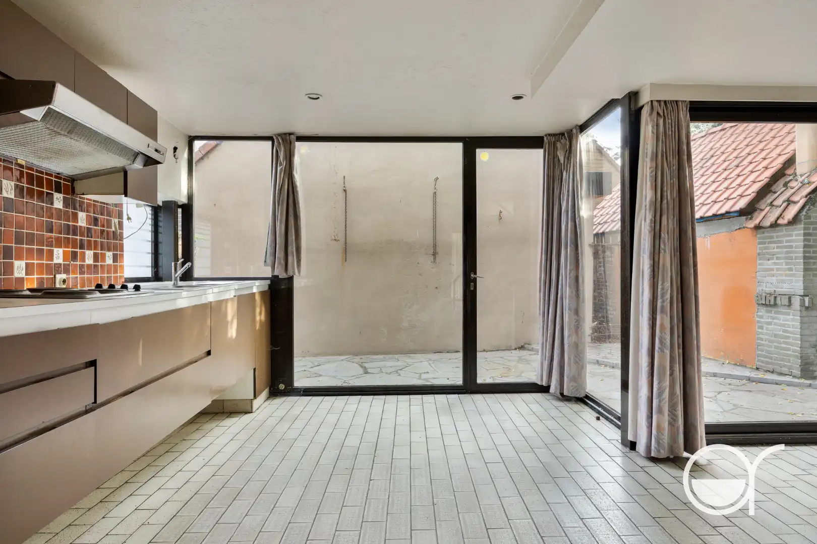 Te renoveren architectenwoning met karakter, koertje en dakterras in Bottelare foto 10