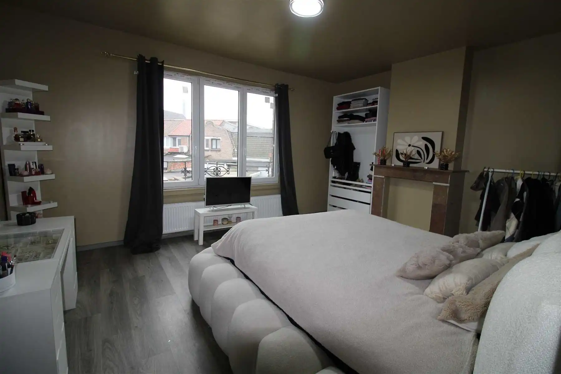 Hoboken: Instapklare woning met 5 slpk en ruime tuin foto 10