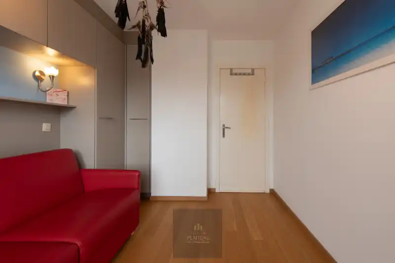 Prachtig appartement met 3 slpk en grote terrassen, zeer centraal gelegen te Nieuwpoort-Stad op slechts 150m van de markt. foto 21