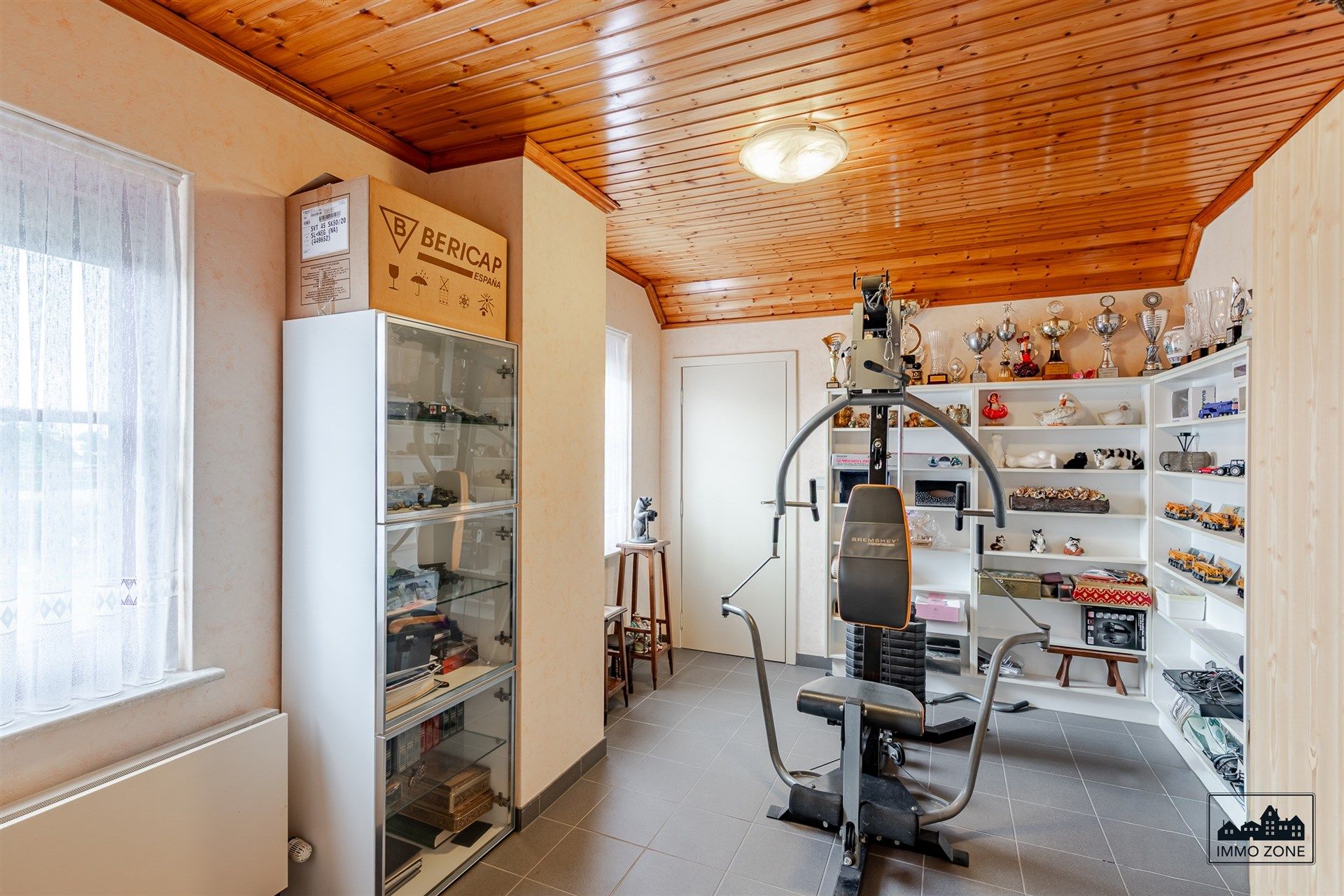 Huis, chalet en ruim magazijn van 375 m2 op toplocatie  foto 14