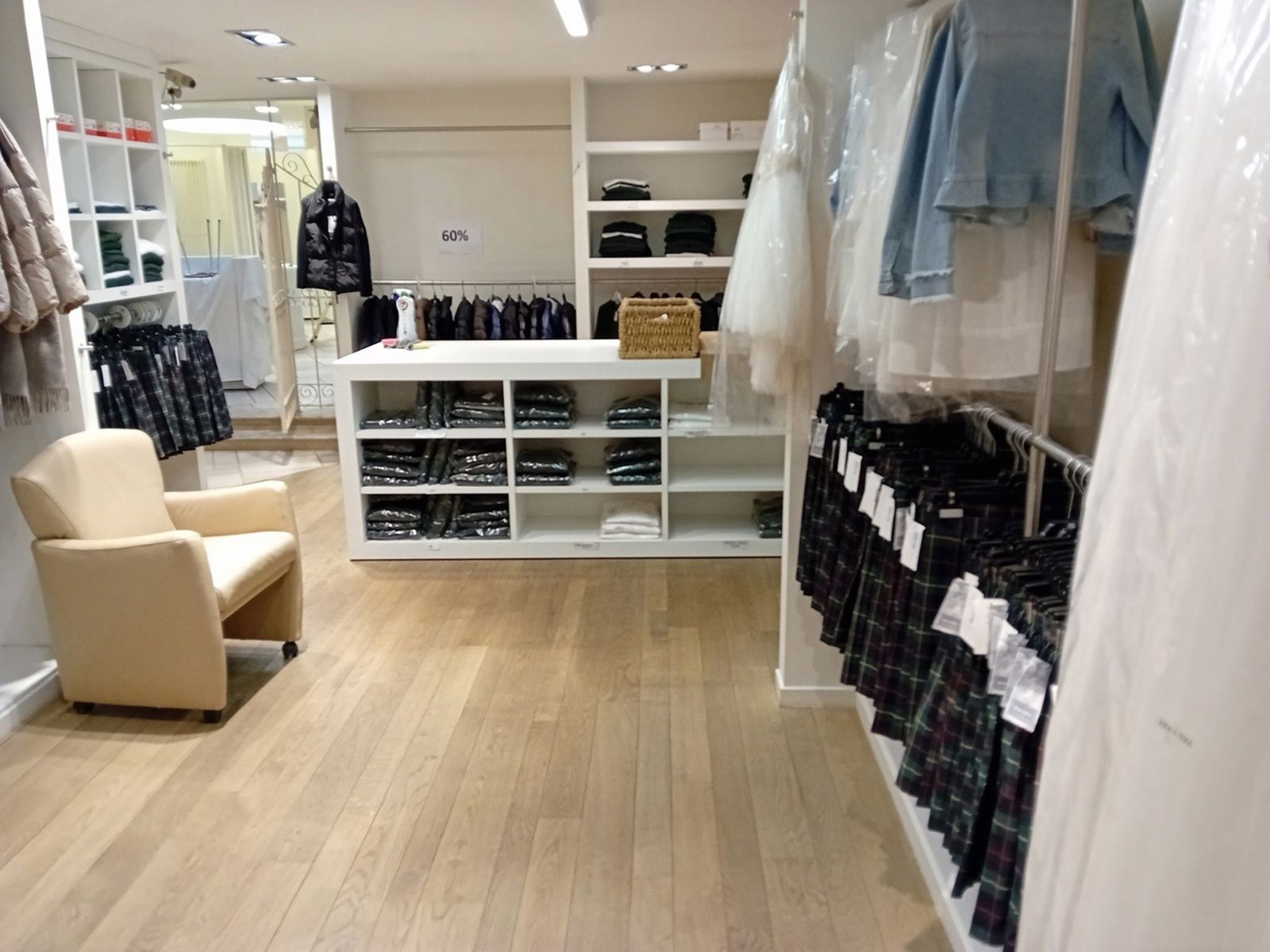 Commerciële ruimte te huur foto 3